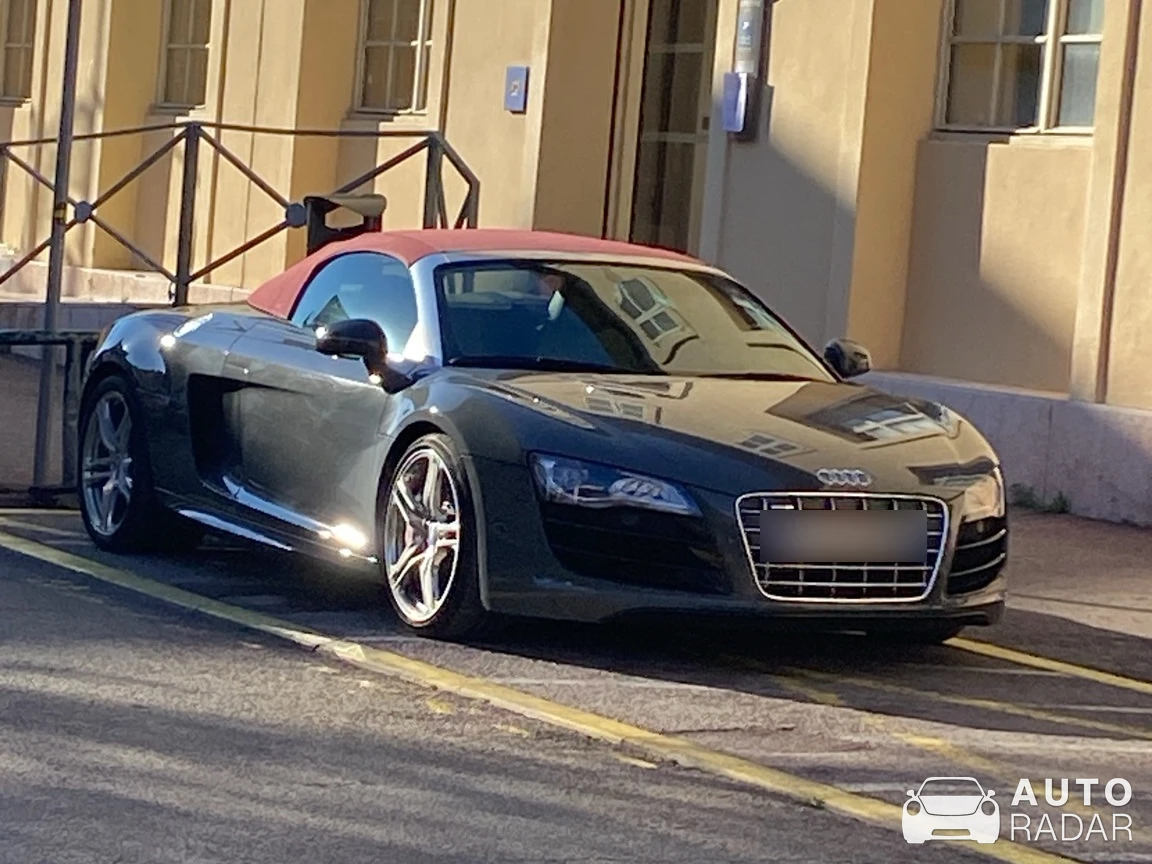 Audi R8 V10 Spyder spotted in Saint-Tropez, France