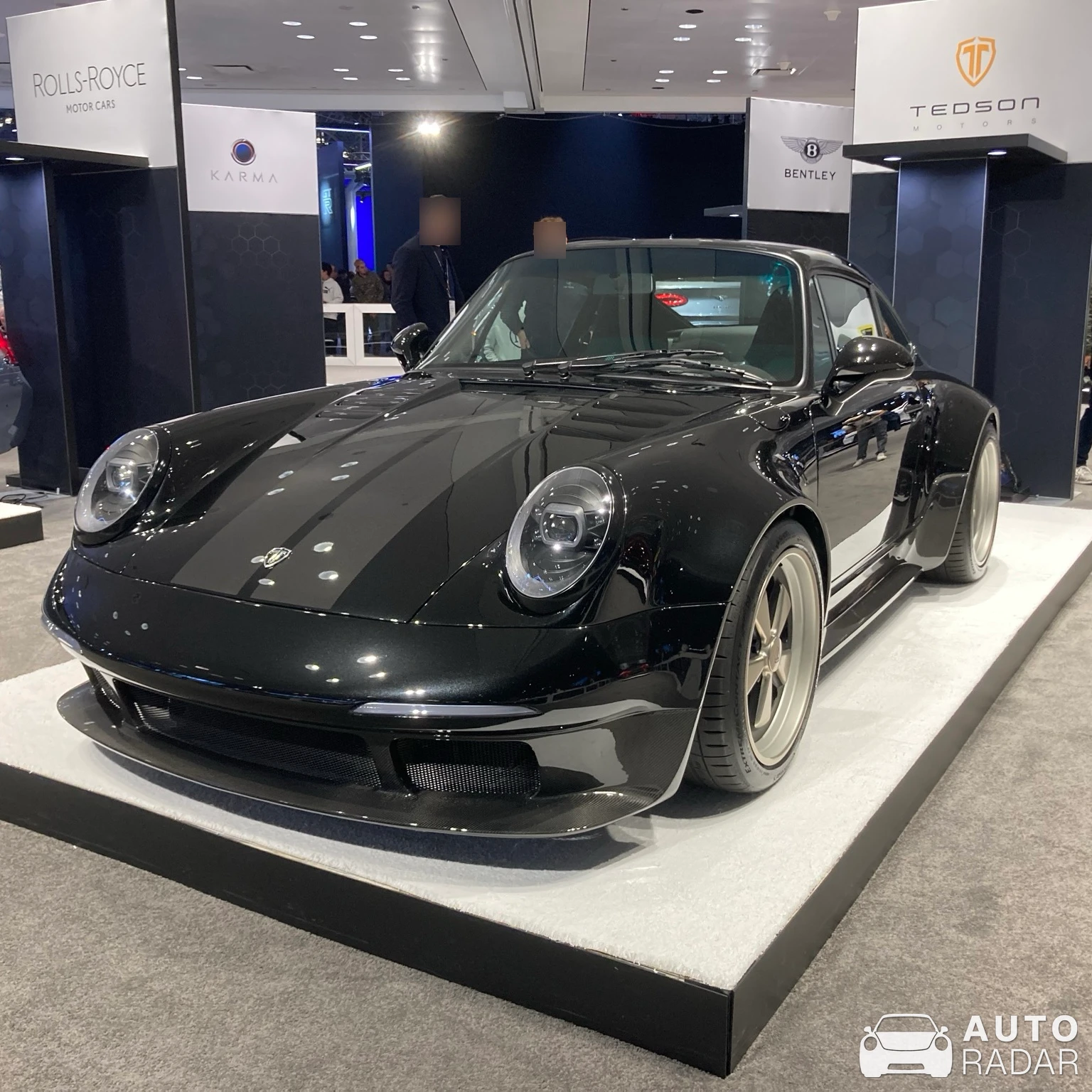 Porsche 993 Tedson DAYDREAM spotted in New York