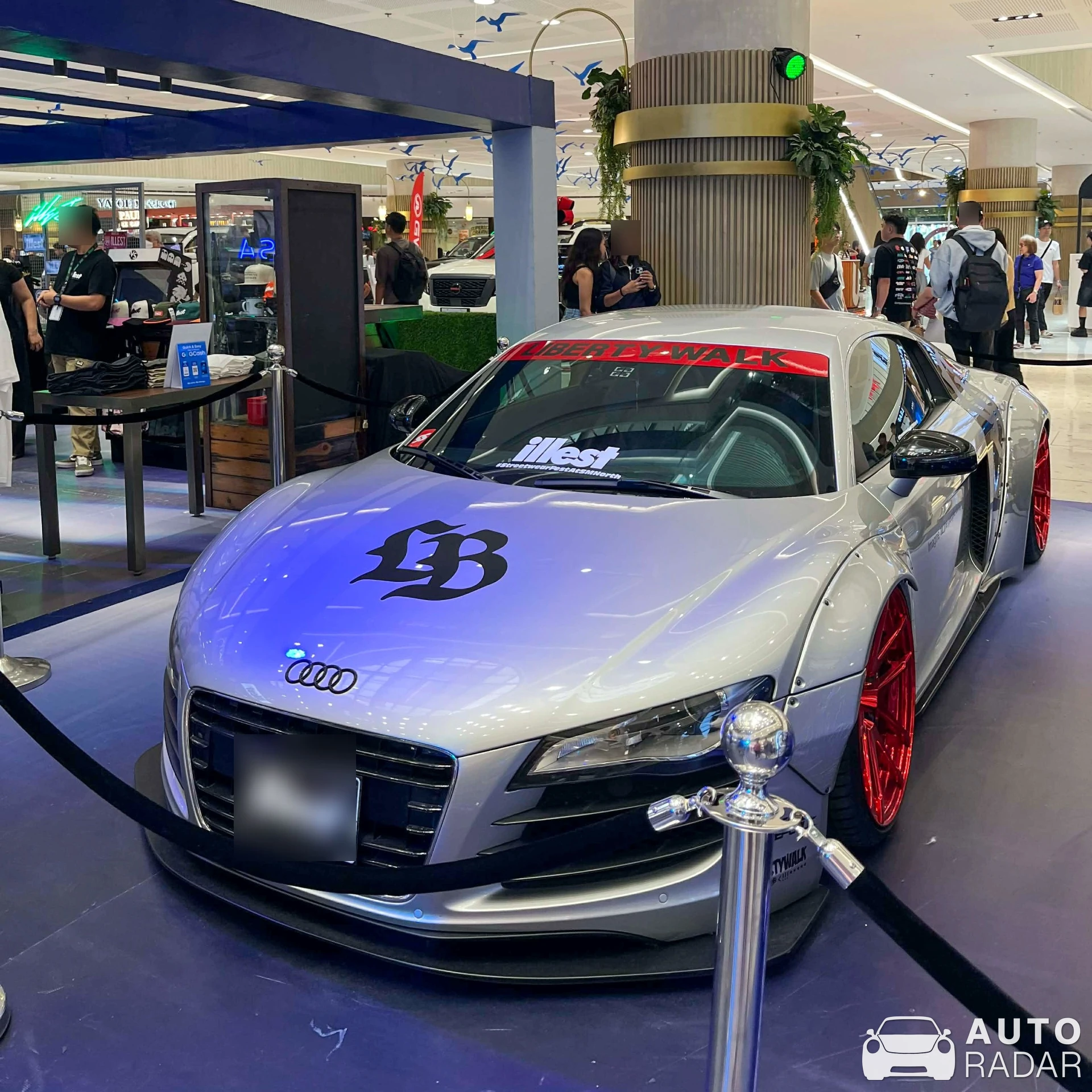 Audi R8 Liberty Walk Widebody spotted in Quezon City