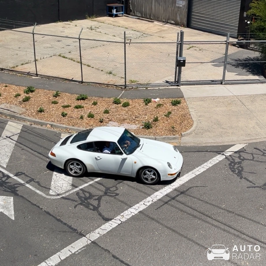 Porsche 993 Carrera spotted in Burnley, Australia