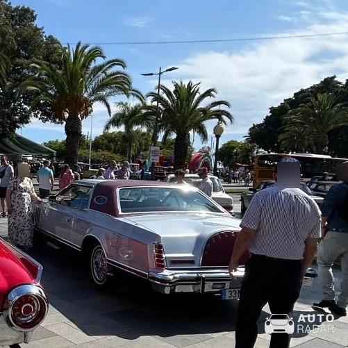 Lincoln Continental Mark V spotted in Lisbon, Portugal
