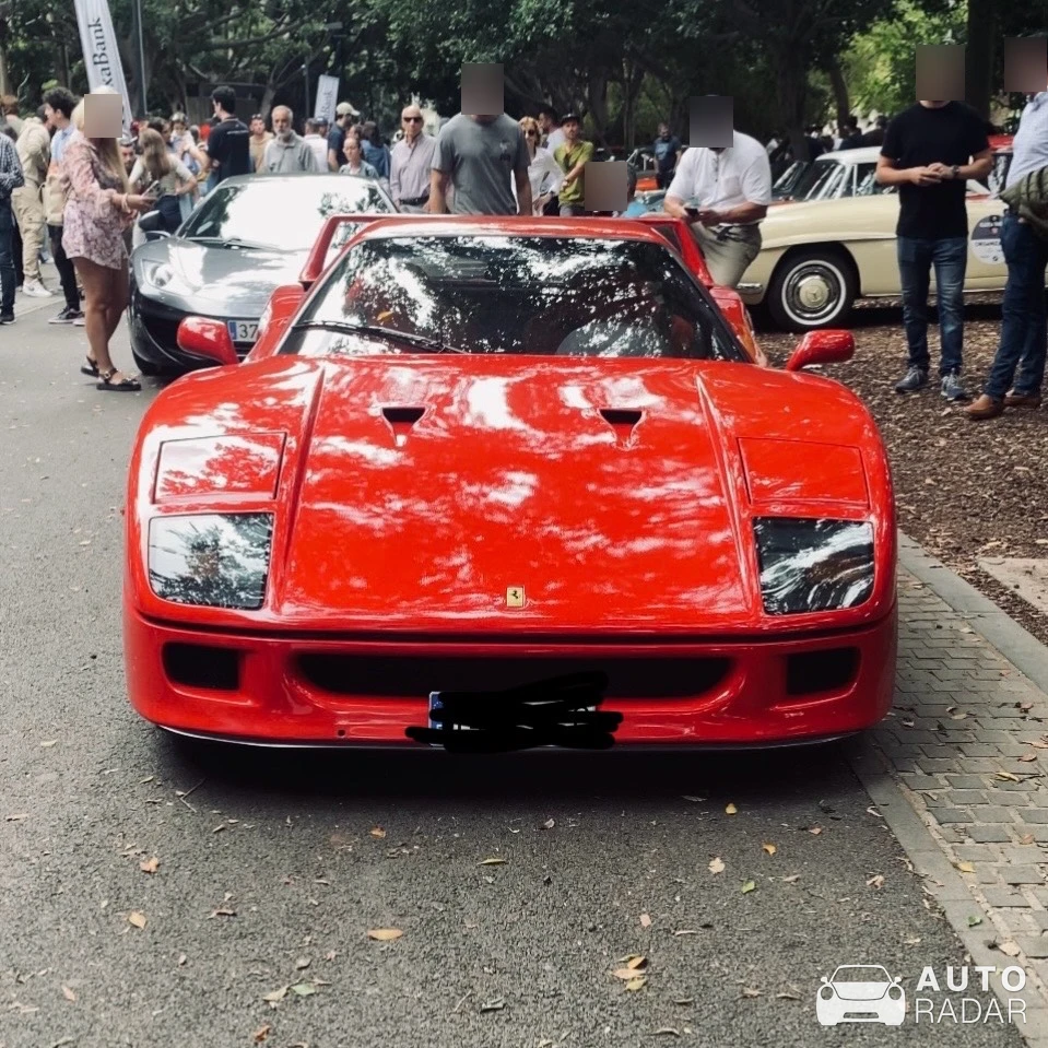 Ferrari F40 spotted in Santa Cruz de Tenerife, Spain