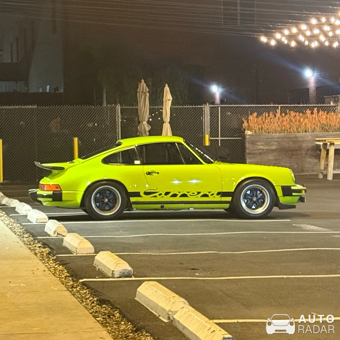 Porsche 911 Carrera 3.2 spotted in Santa Monica, United States