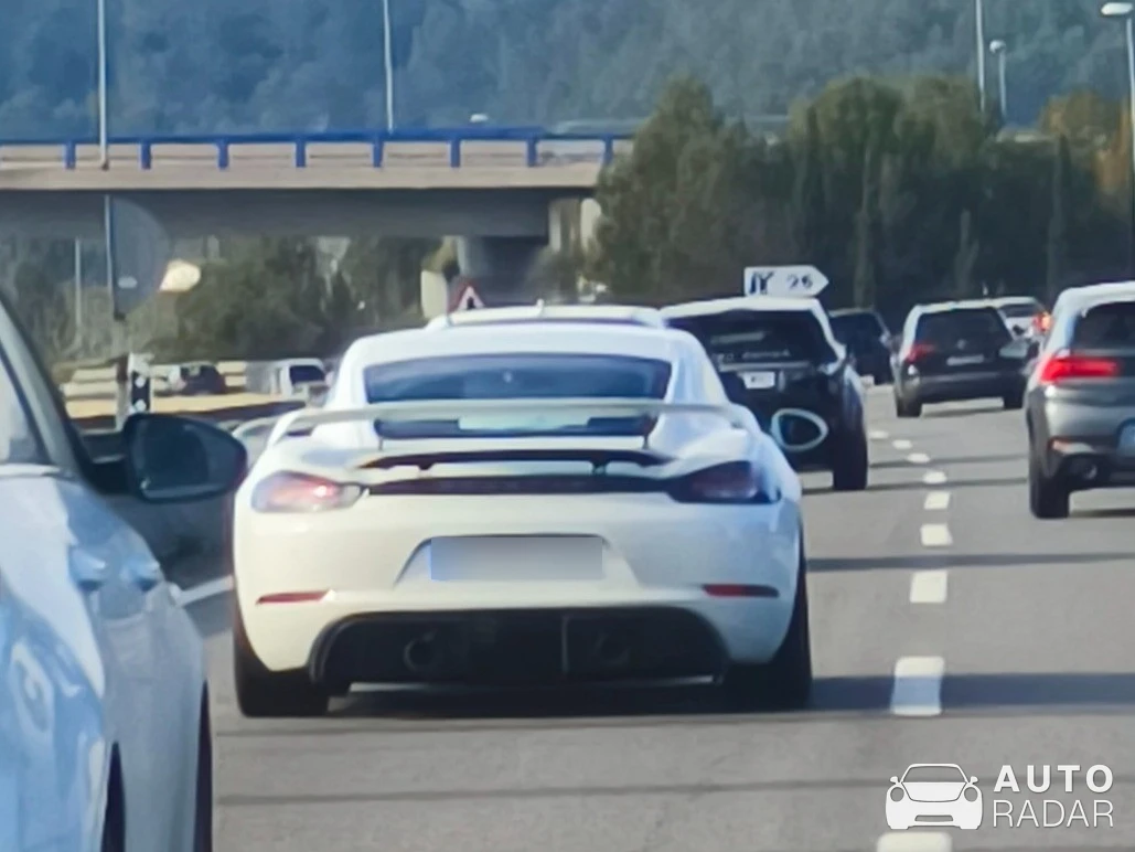 Porsche 718 Cayman GT4 spotted in Gelida, España