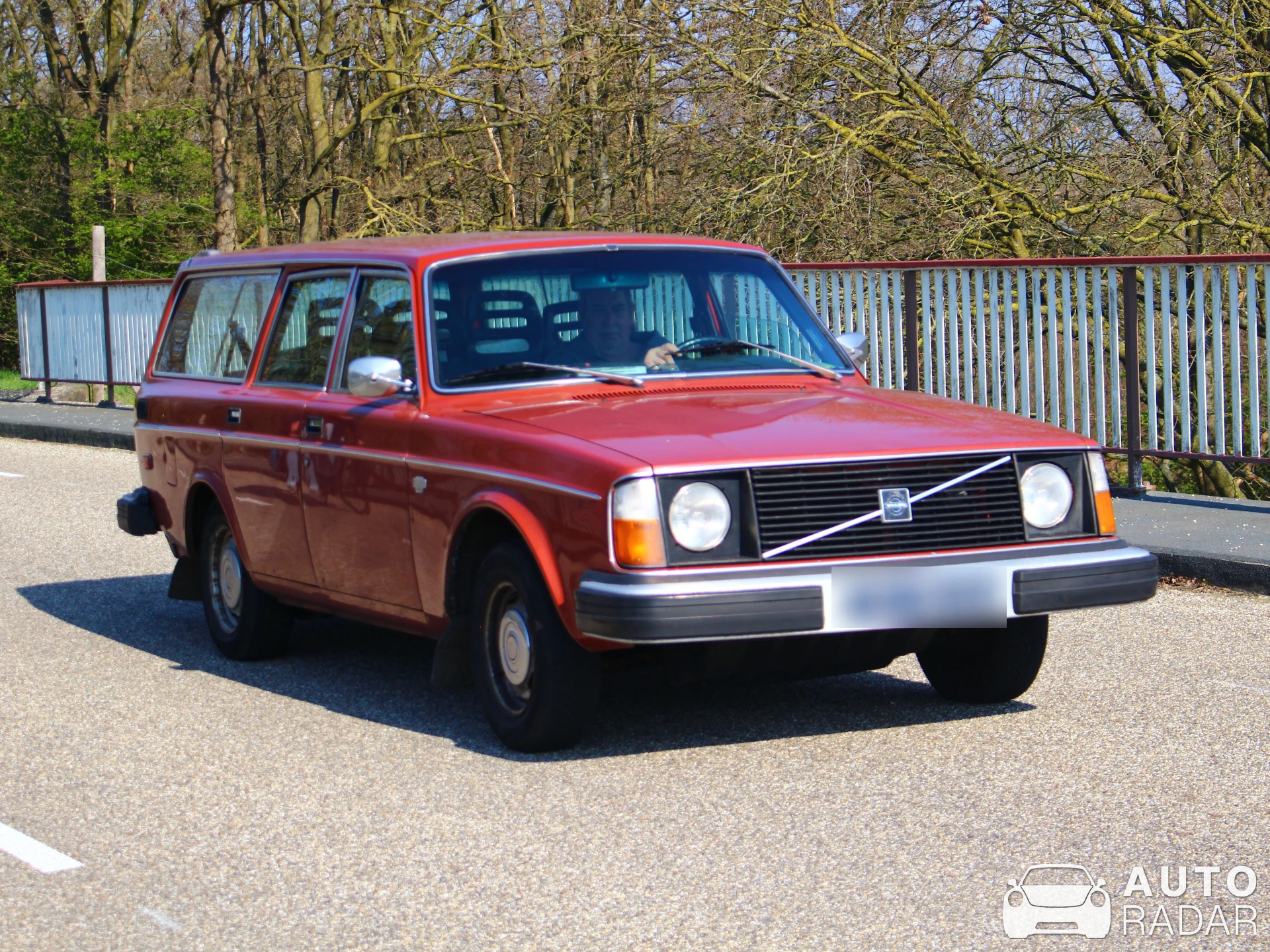 Volvo 245 spotted in Enschede