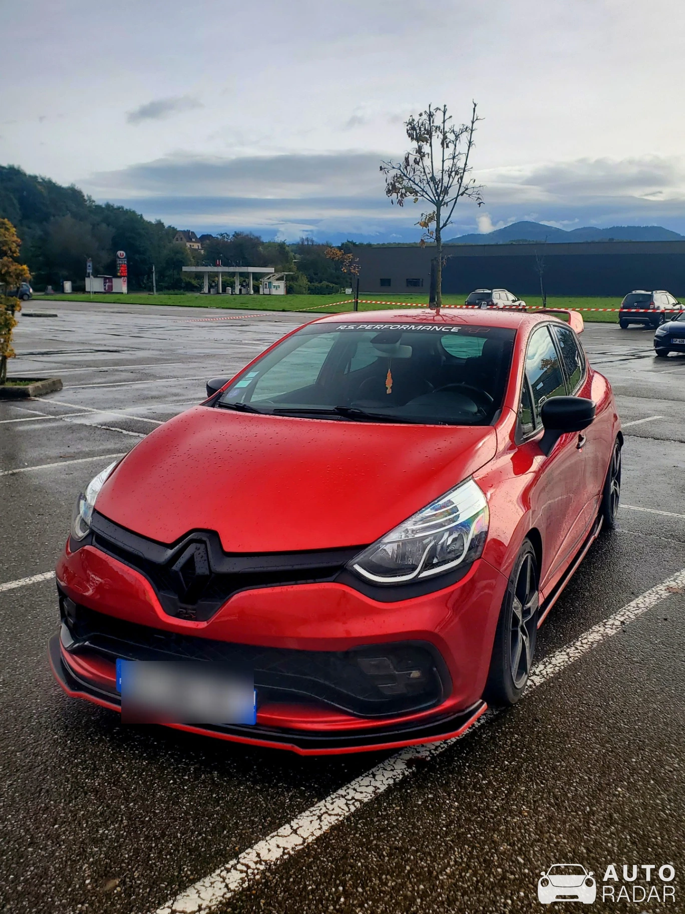 Renault Clio RS Cup IV spotted in Neuve-Église, France