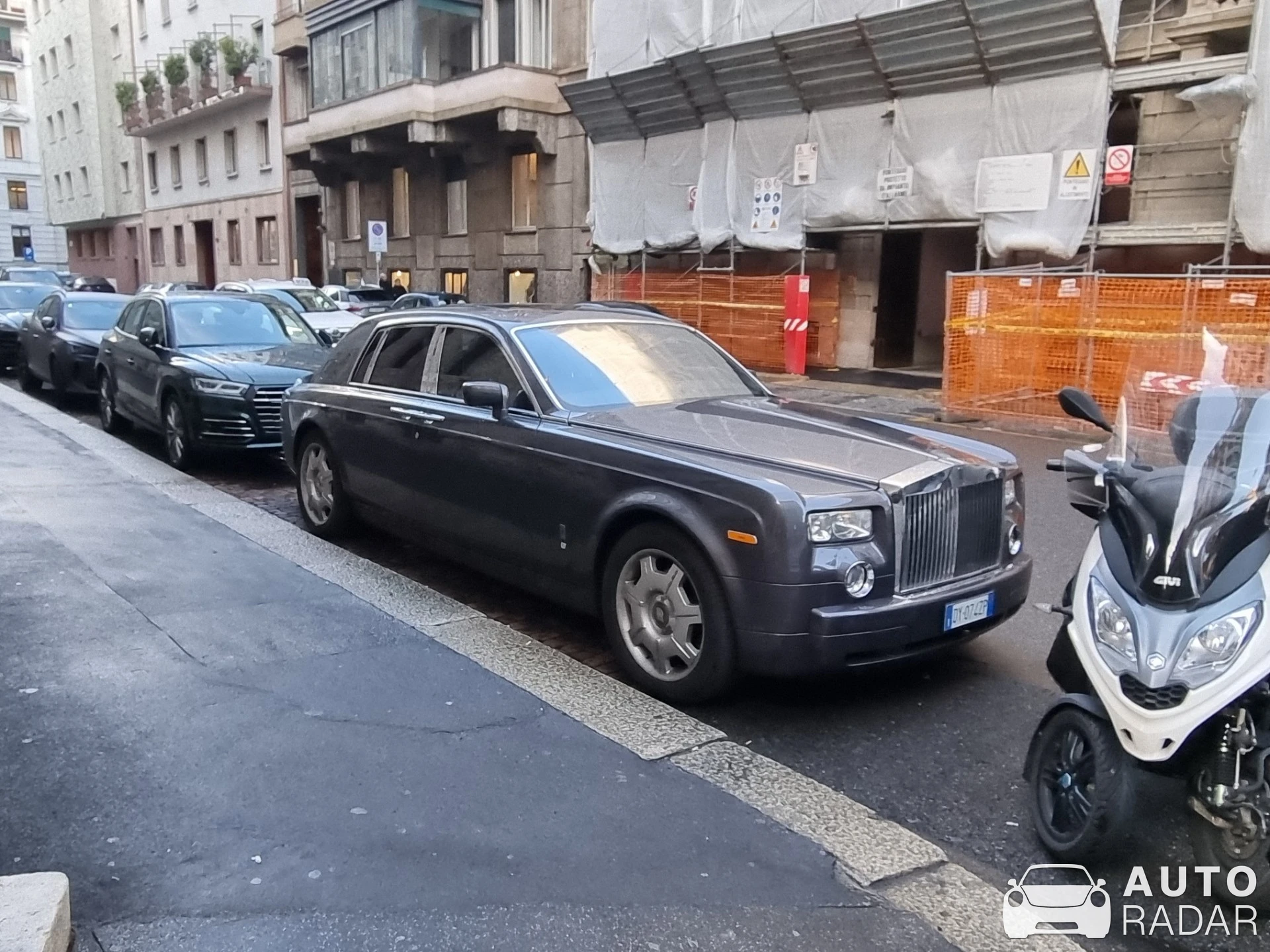Rolls-Royce Phantom VII spotted in Milano, Italy