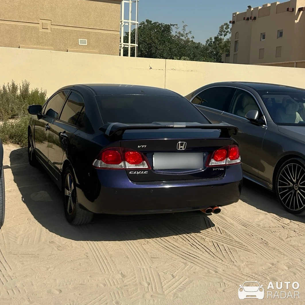 Honda Civic FD2 spotted in Dubai