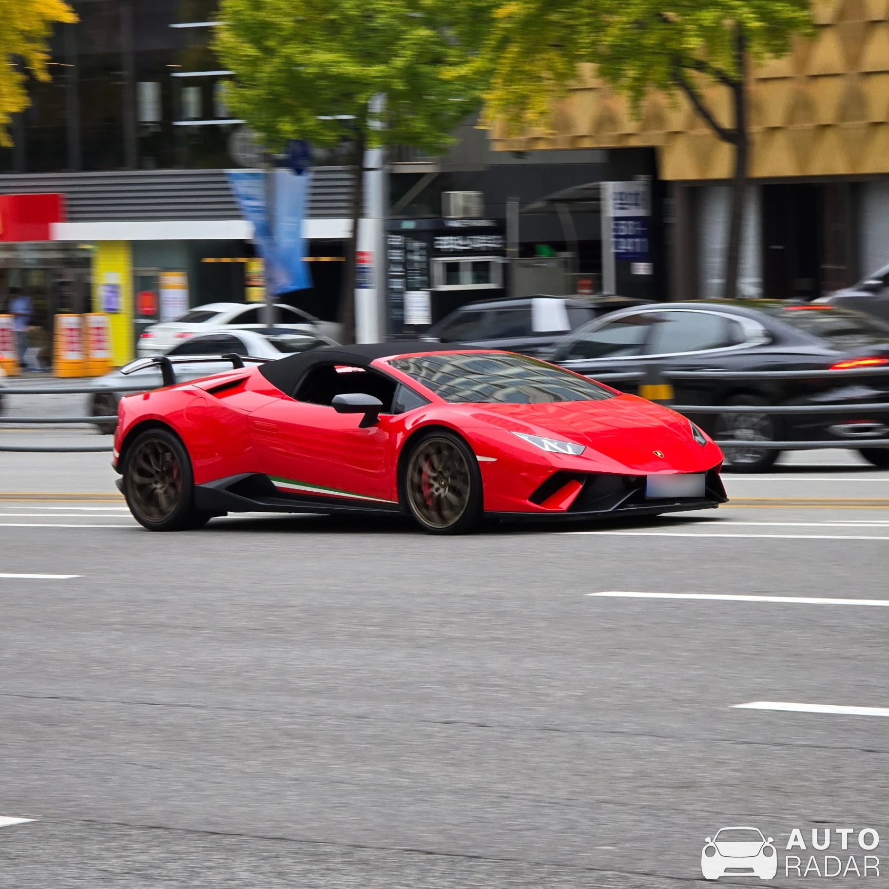 Lamborghini Huracán LP640-4 Performante Spyder spotted in 강남구, 대한민국