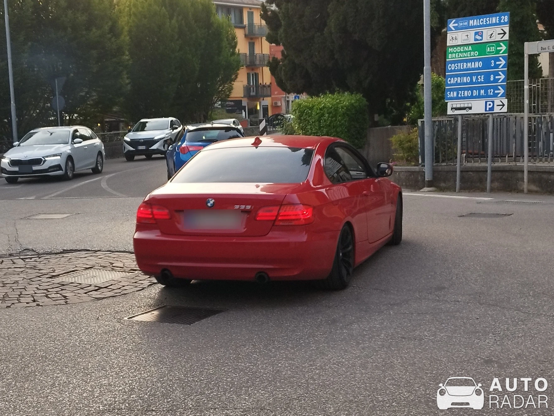 BMW 335i Coupé E92 spotted in Garda