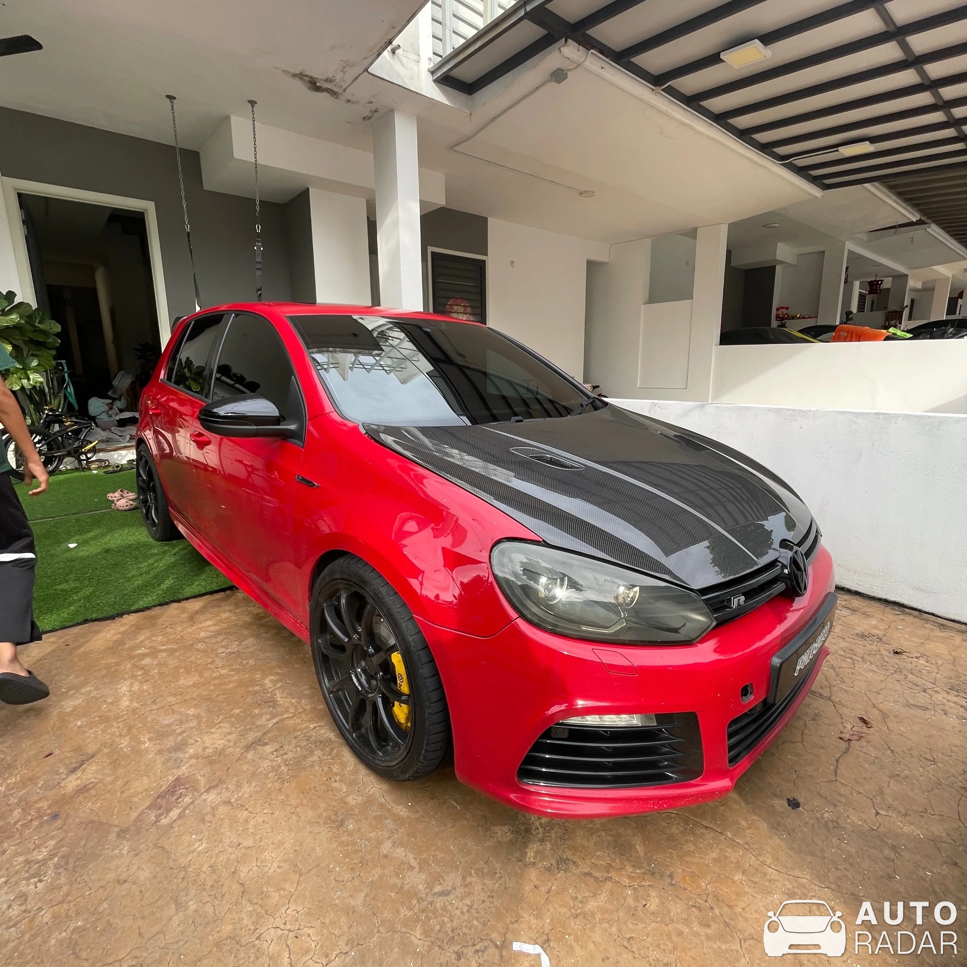 Volkswagen Golf R MkVI spotted in Rawang, Malaysia