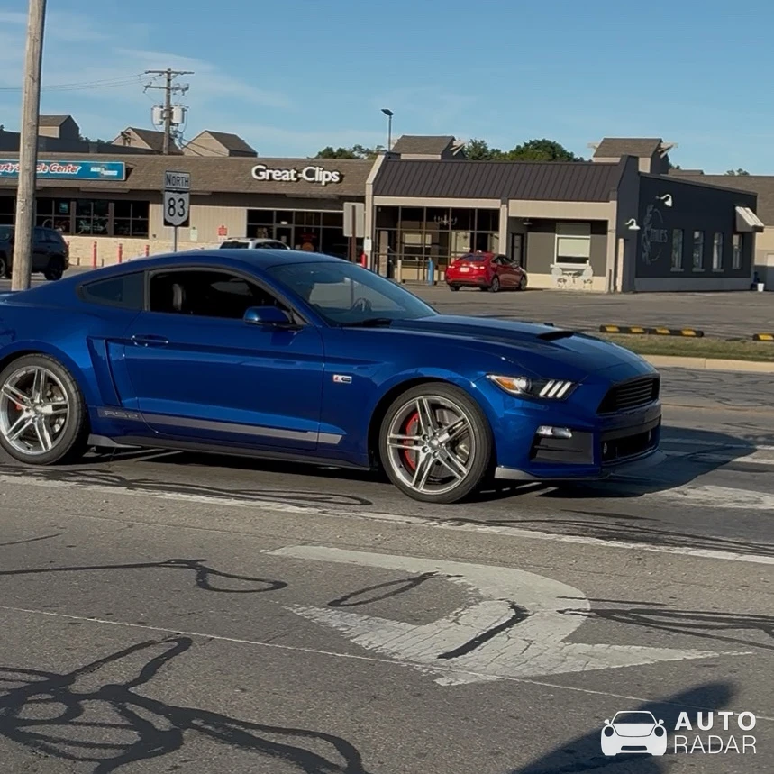 Ford Mustang Roush 5.0 Stage 3 2011 spotted in Avon Lake, United States