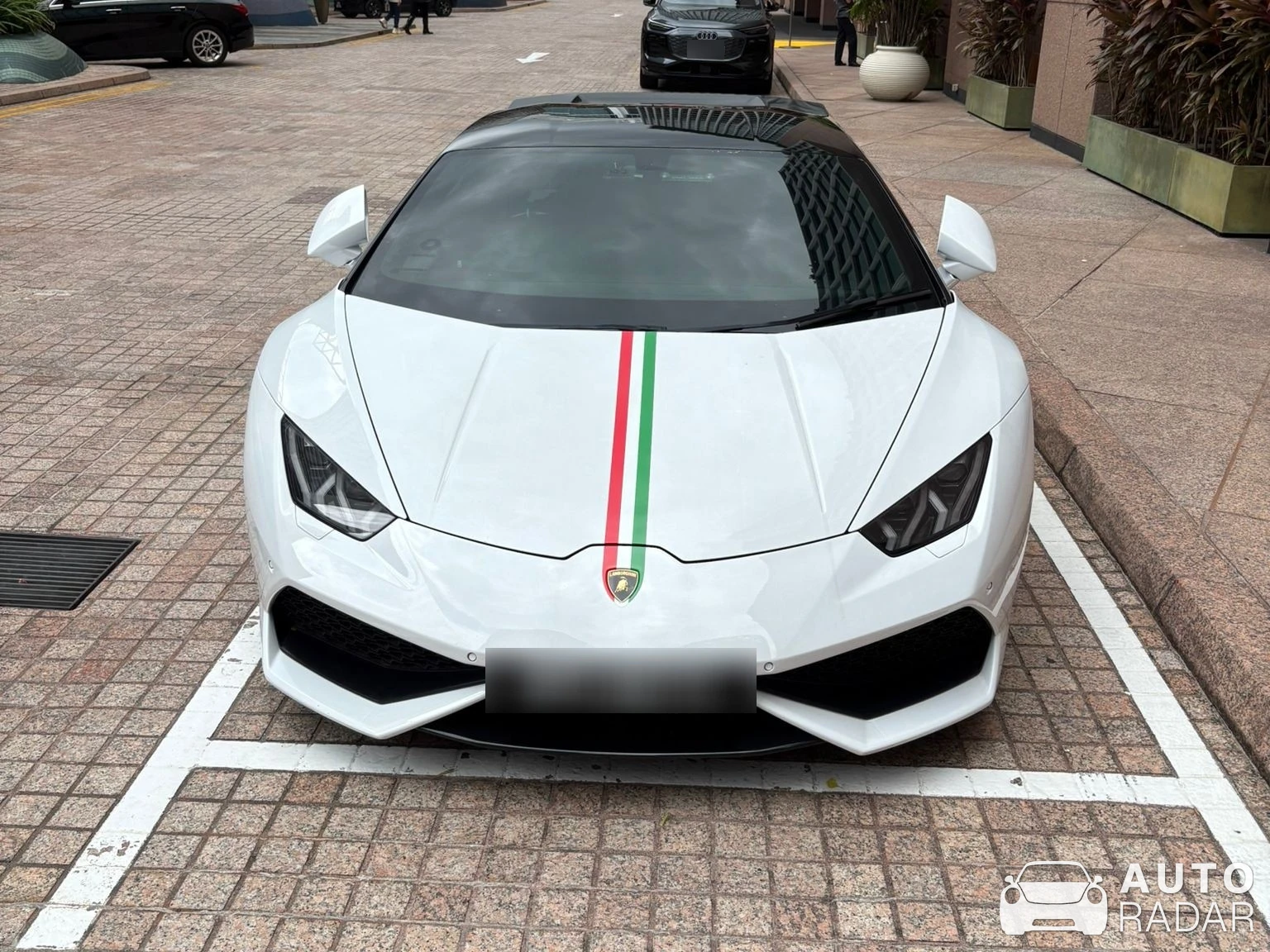 Lamborghini Huracán LP610-4 spotted in Singapore, Singapore