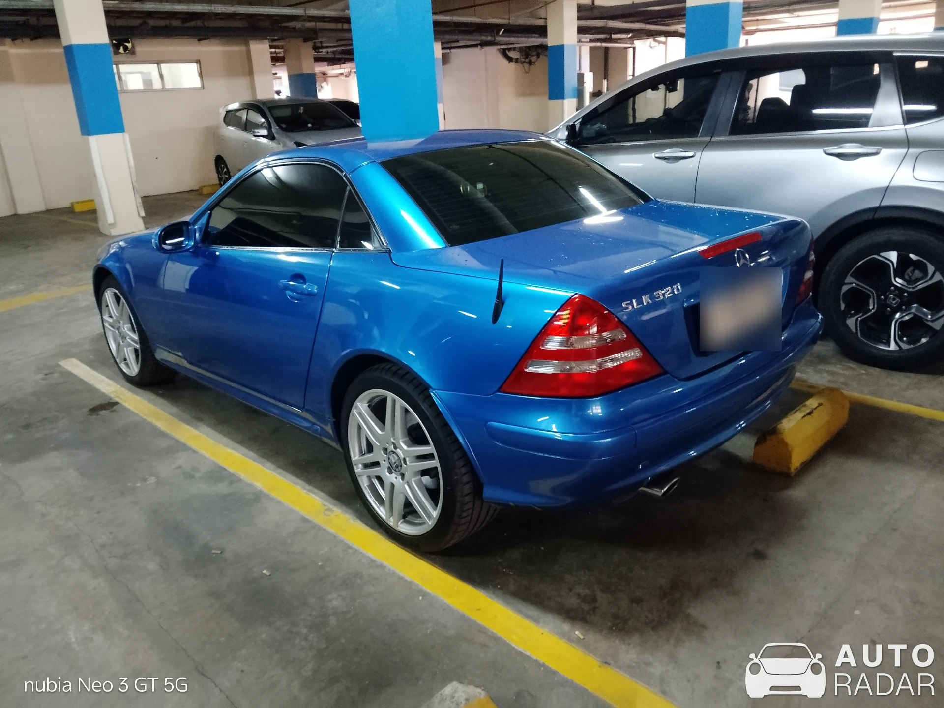Mercedes-Benz SLK spotted in Tangerang Selatan