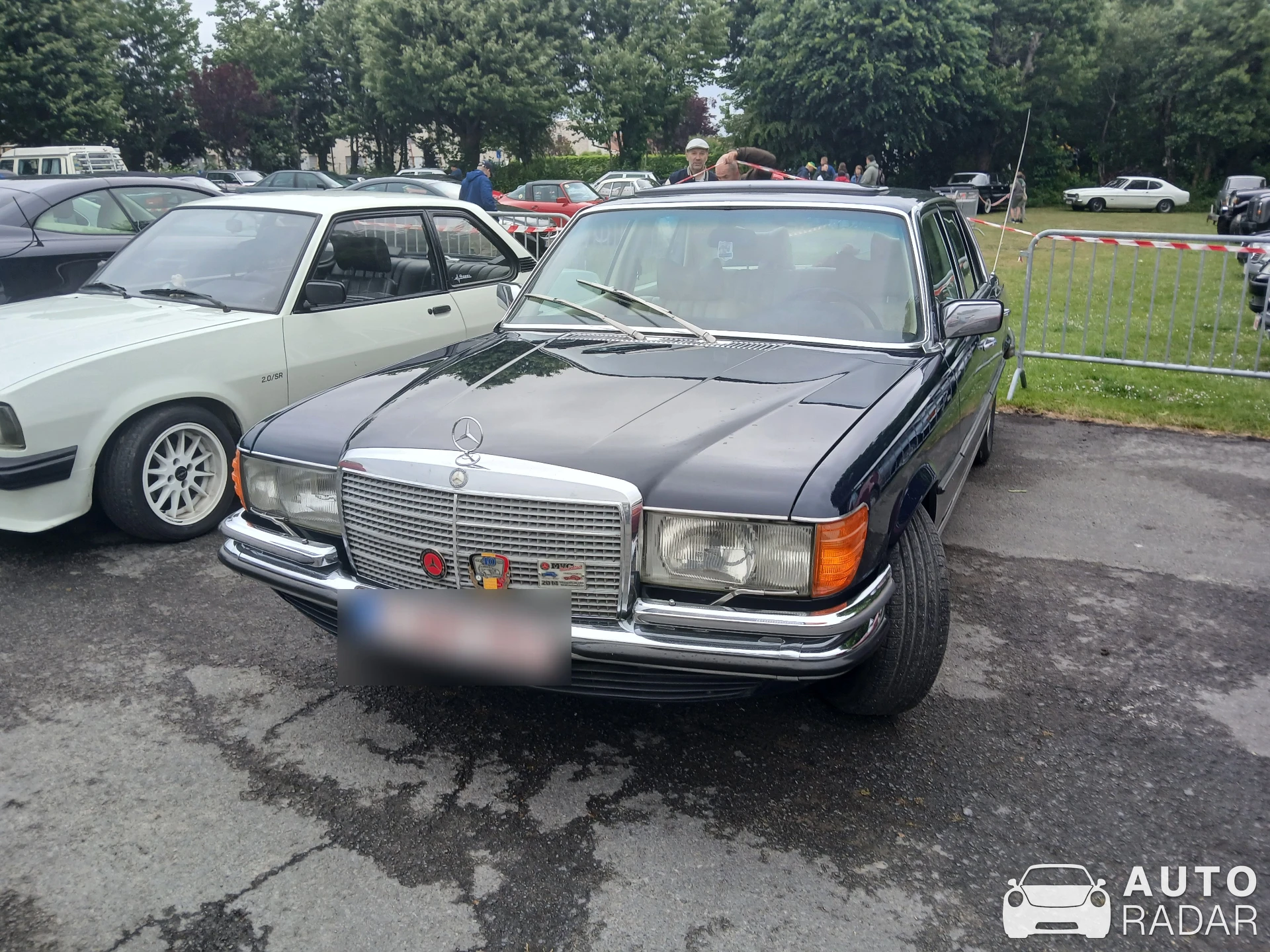 Mercedes-Benz 280 W115 spotted in Menen