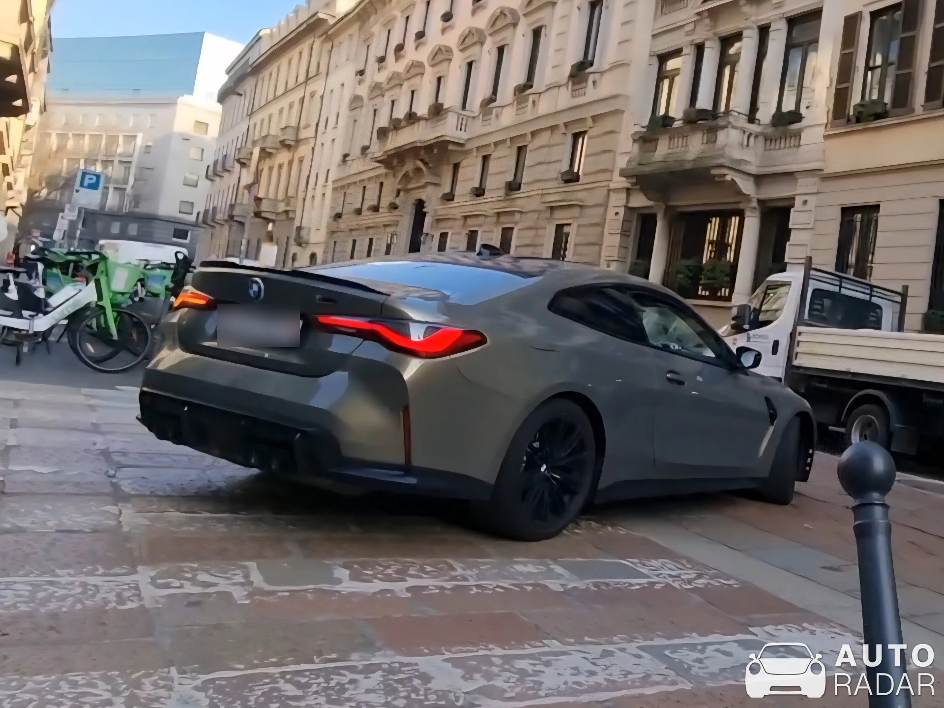 BMW M4 G82 Coupé Competition spotted in Milano, Italy