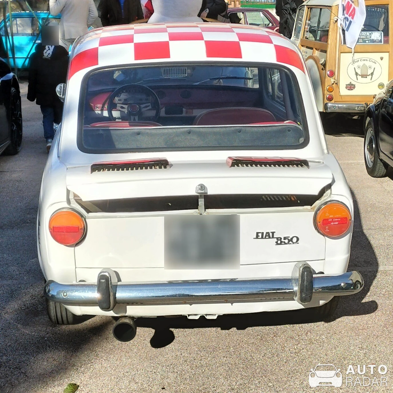 Fiat 850 Abarth spotted in Bari, Italy