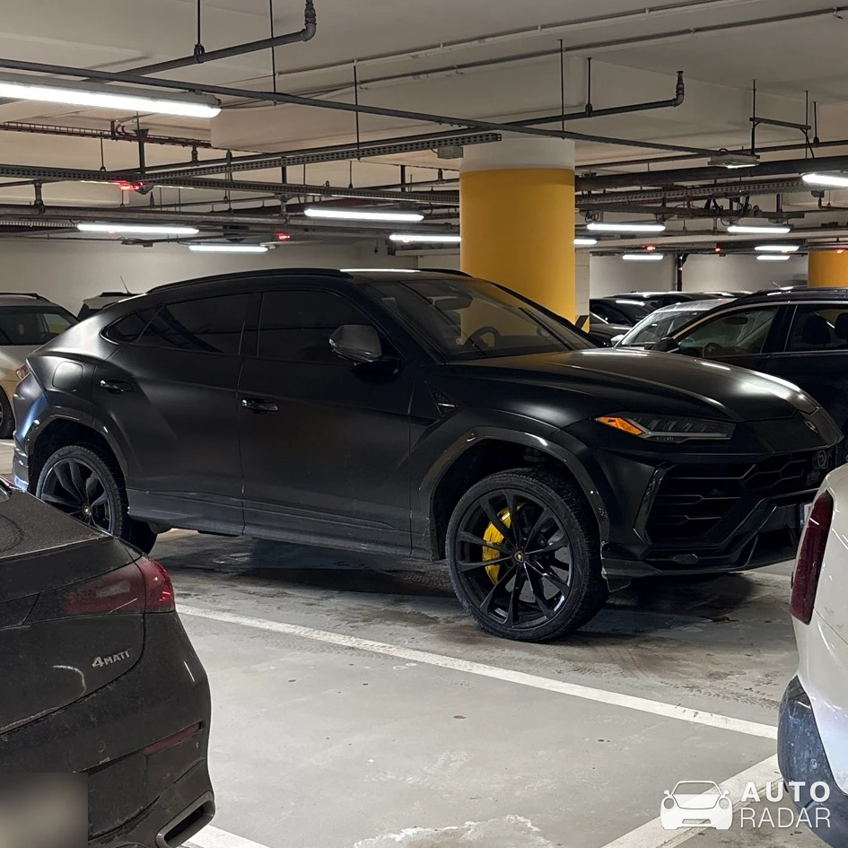 Lamborghini Urus spotted in Warszawa, Polonia