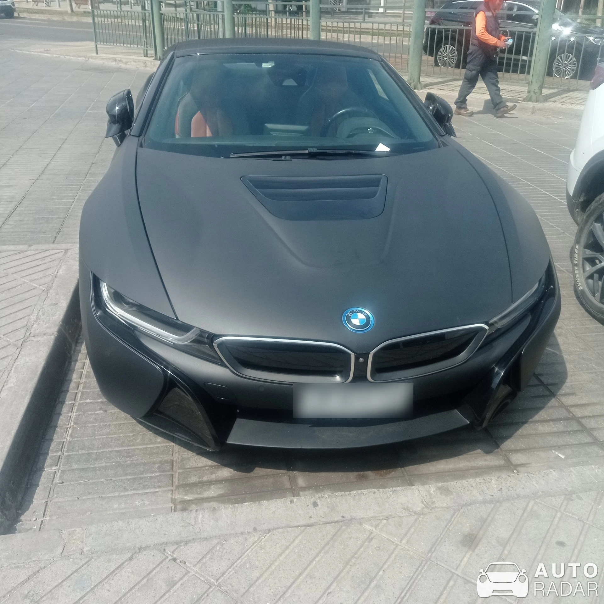 BMW i8 Roadster spotted in Vitacura, Chile