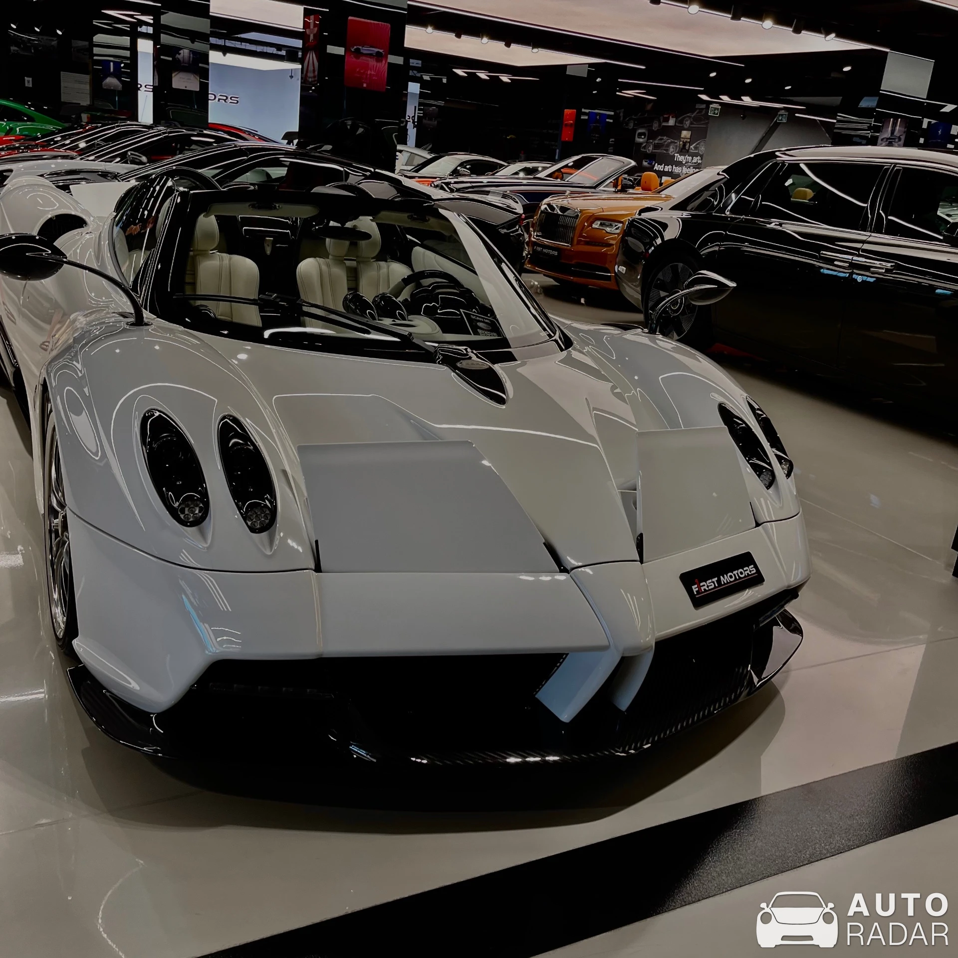 Pagani Huayra Roadster spotted in Dubai, Vereinigte Arabische Emirate