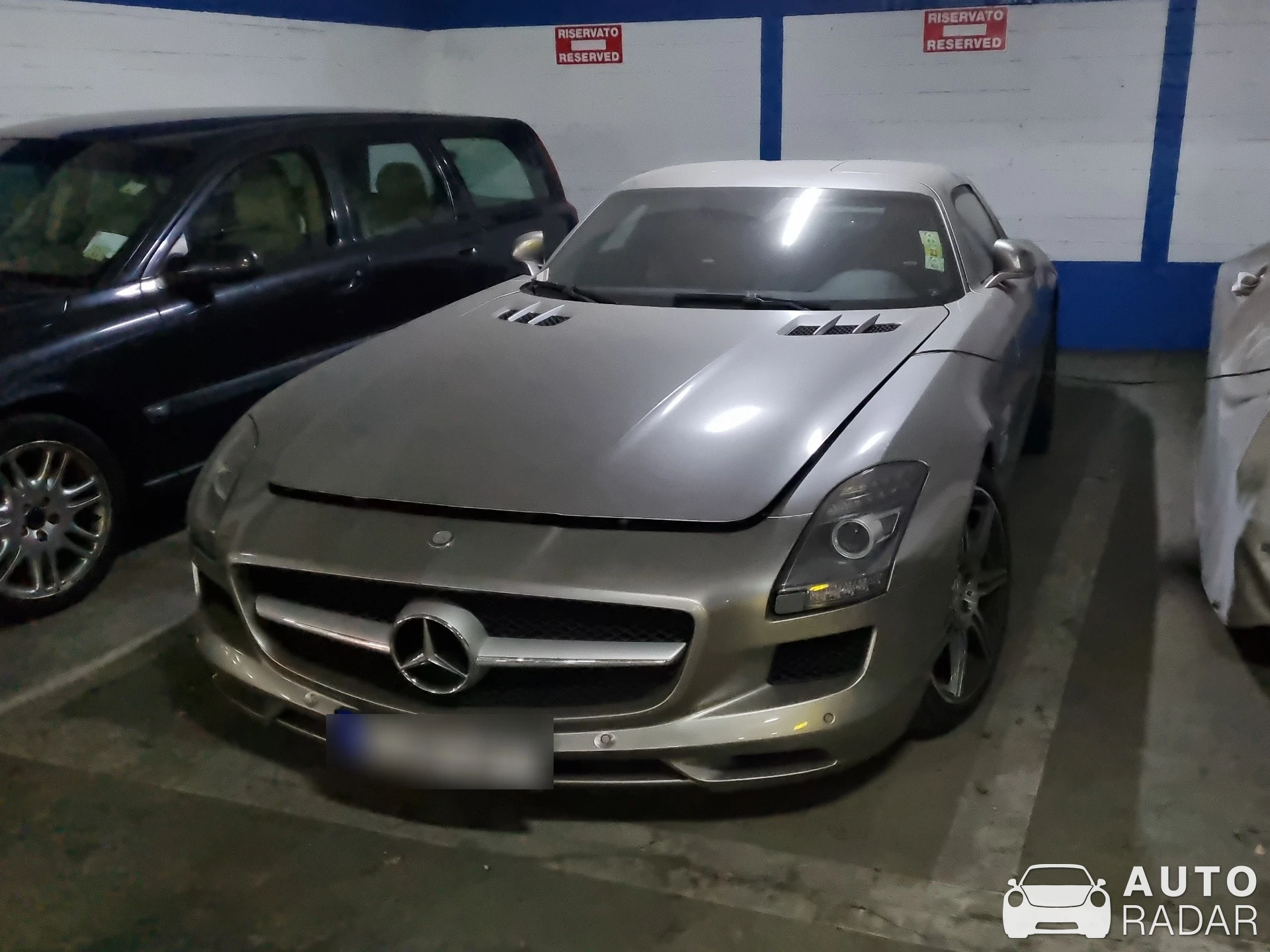 Mercedes-Benz SLS AMG spotted in Milano, Italy
