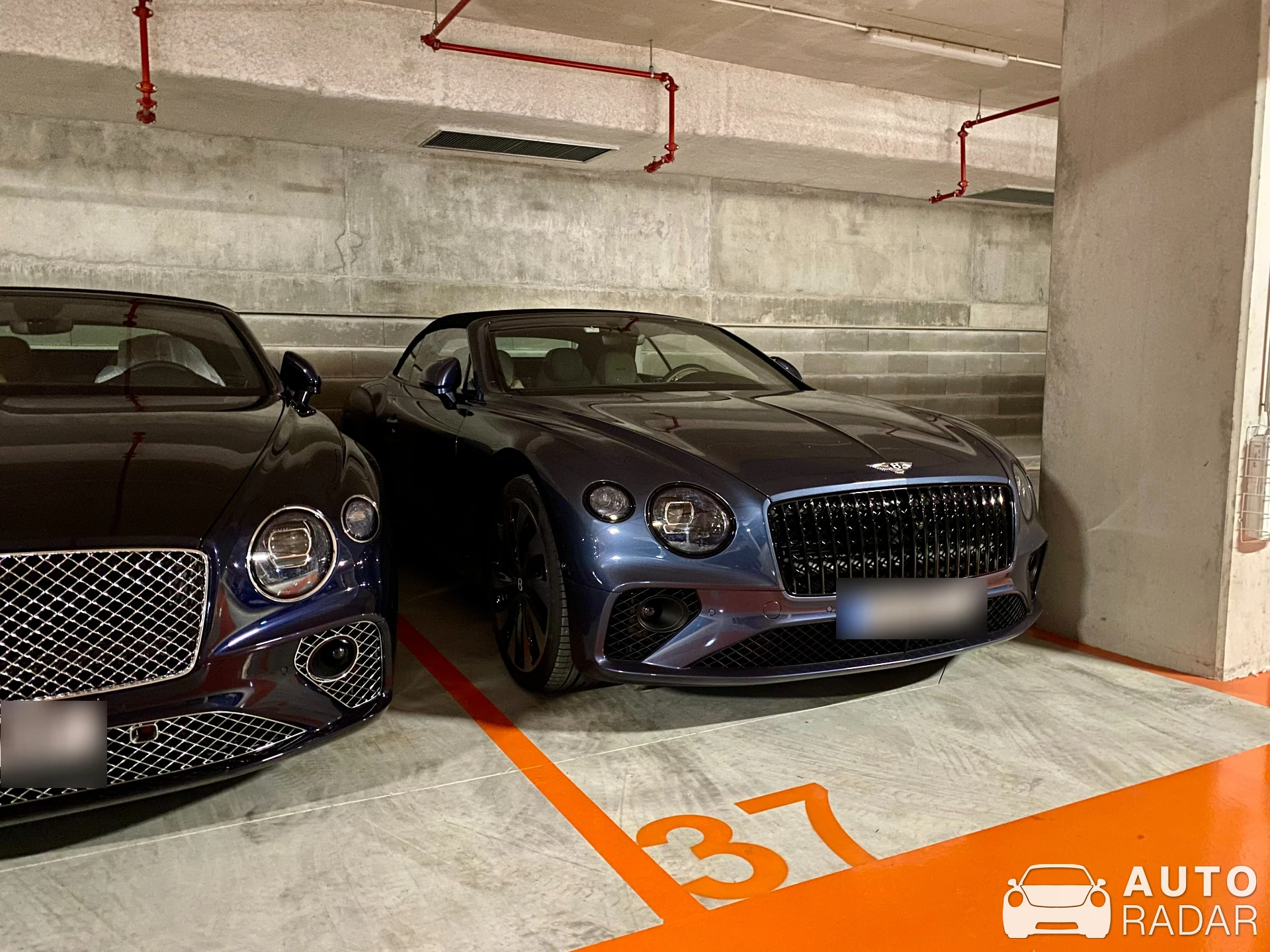Bentley Continental GTC V8 Azure 2024 spotted in Porto, Portugal
