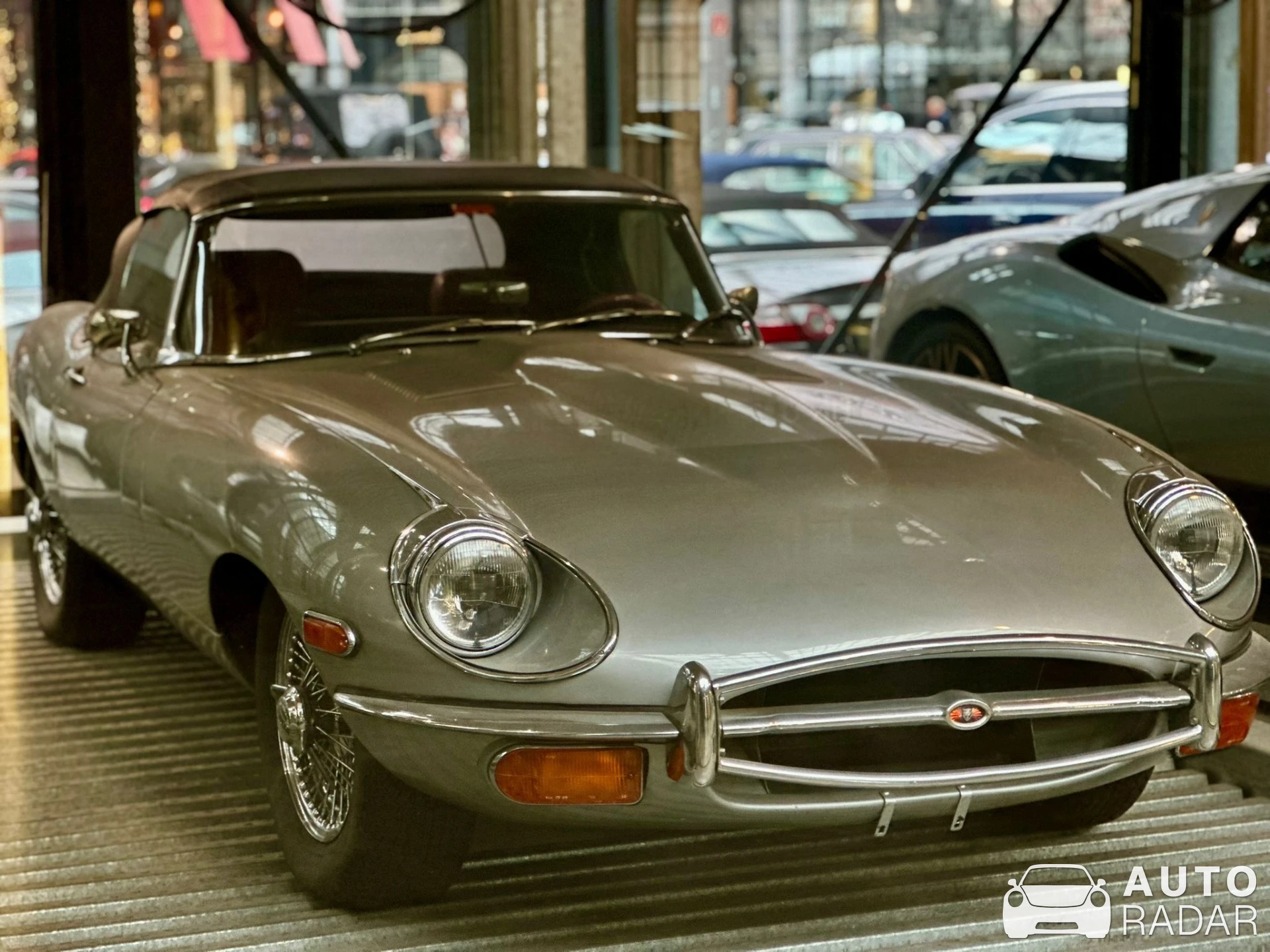 Jaguar E-Type 4.2 spotted in Düsseldorf