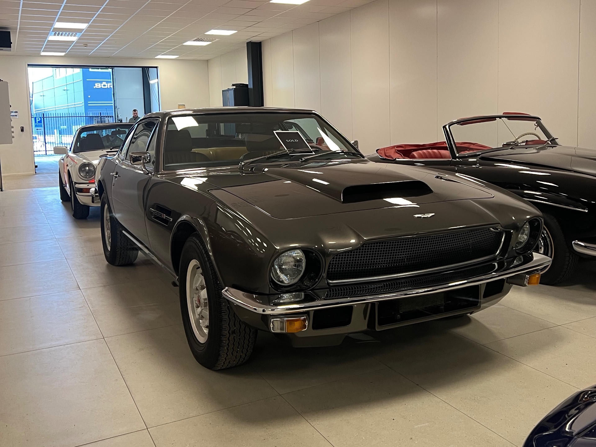 Aston Martin V8 Vantage 1977-1989
