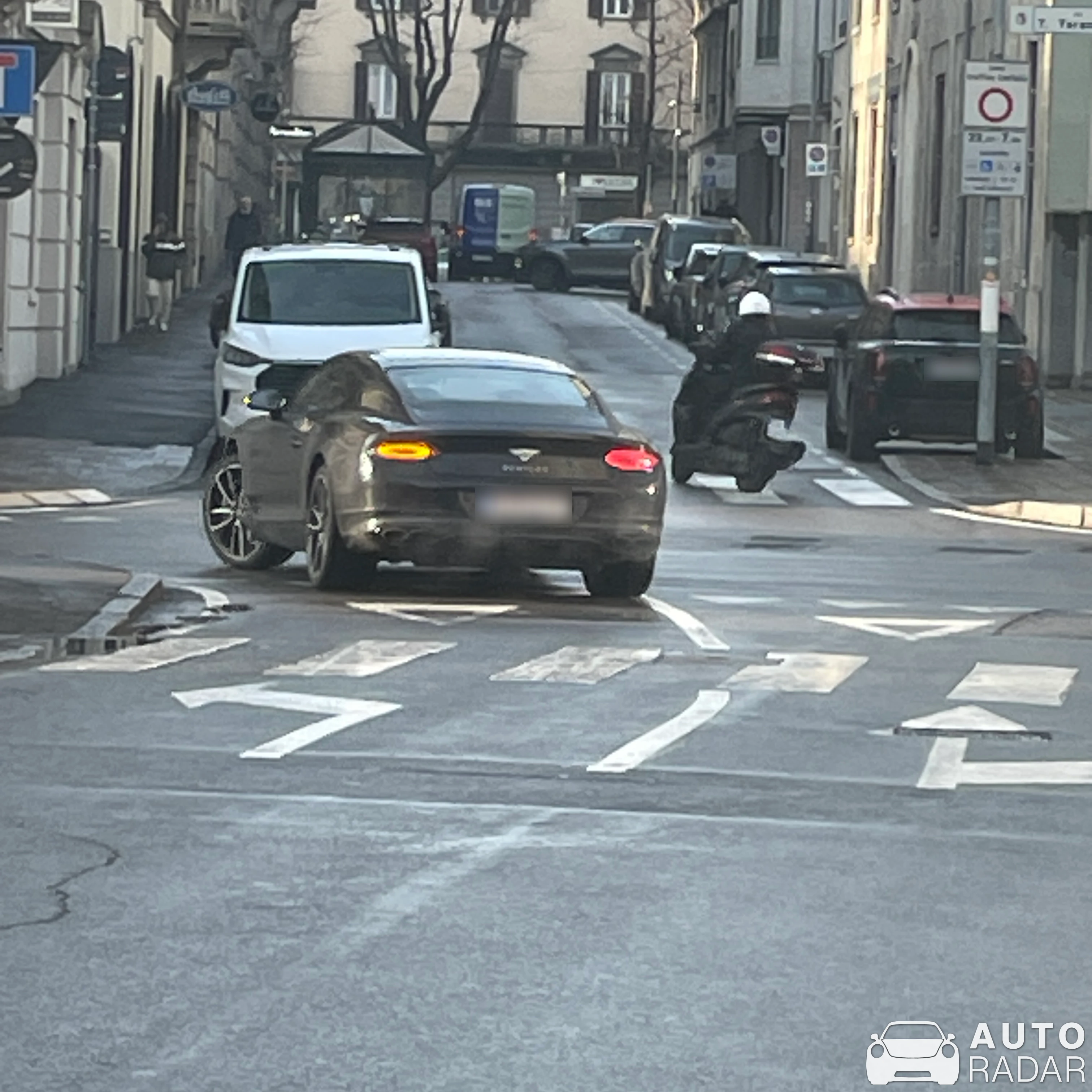 Bentley Wald Continental GT spotted in Bergamo, Italia