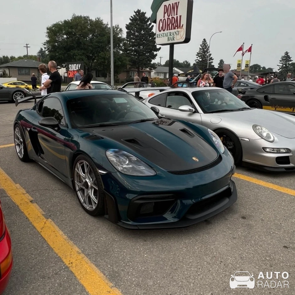Porsche 718 Cayman GT4 RS spotted in Winnipeg