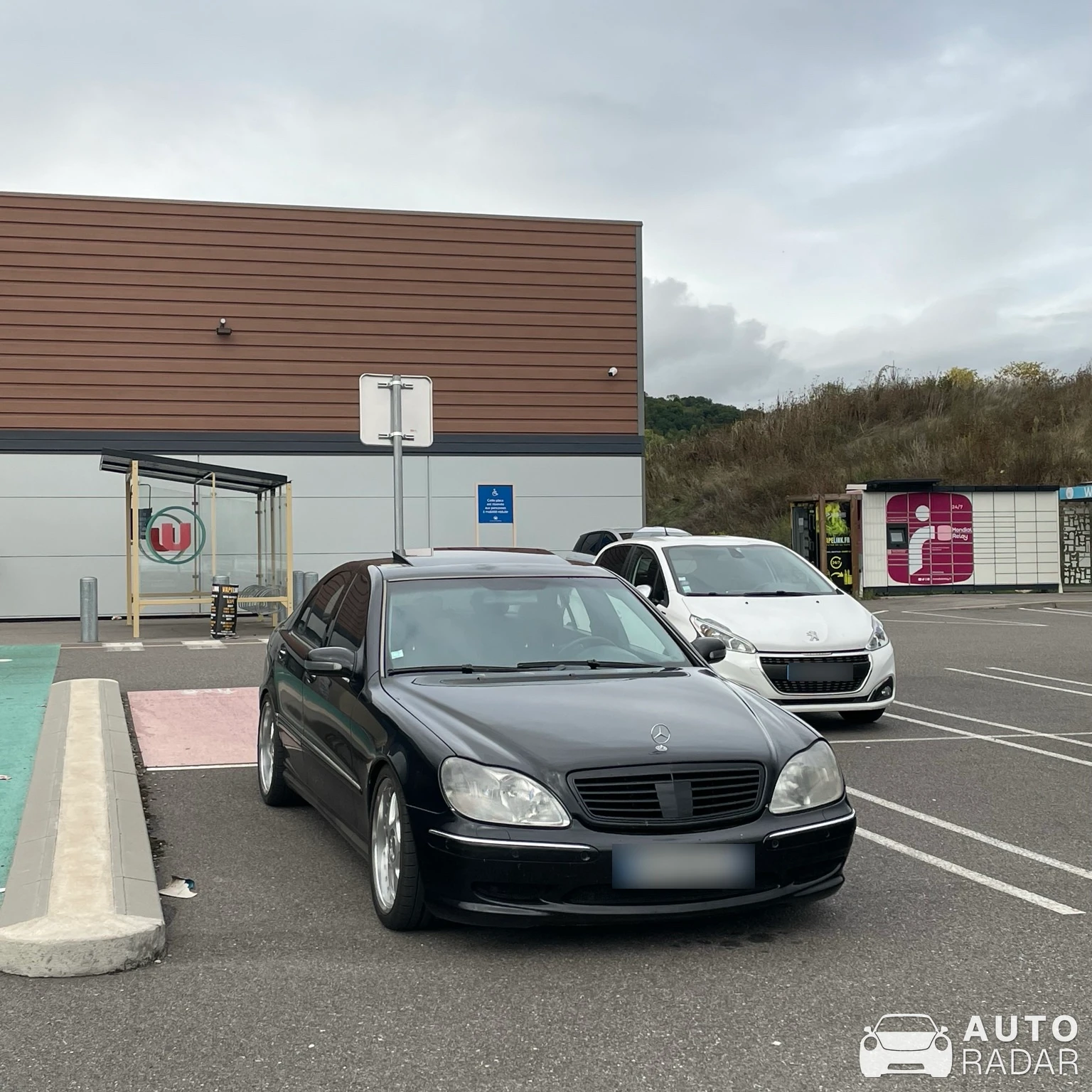 Mercedes-Benz S 63 AMG W220 spotted in Toul