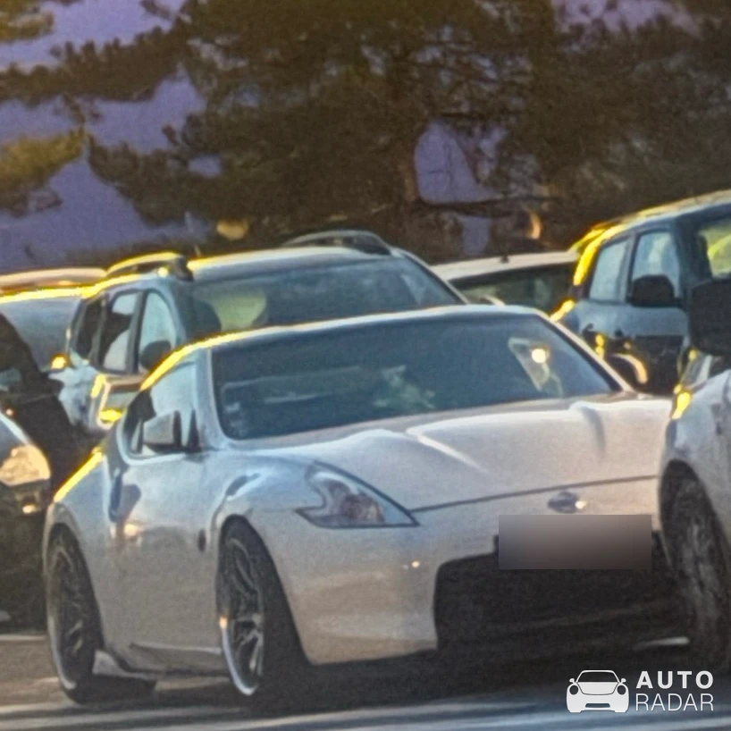 Nissan 370Z spotted in Saint-Herblain, France