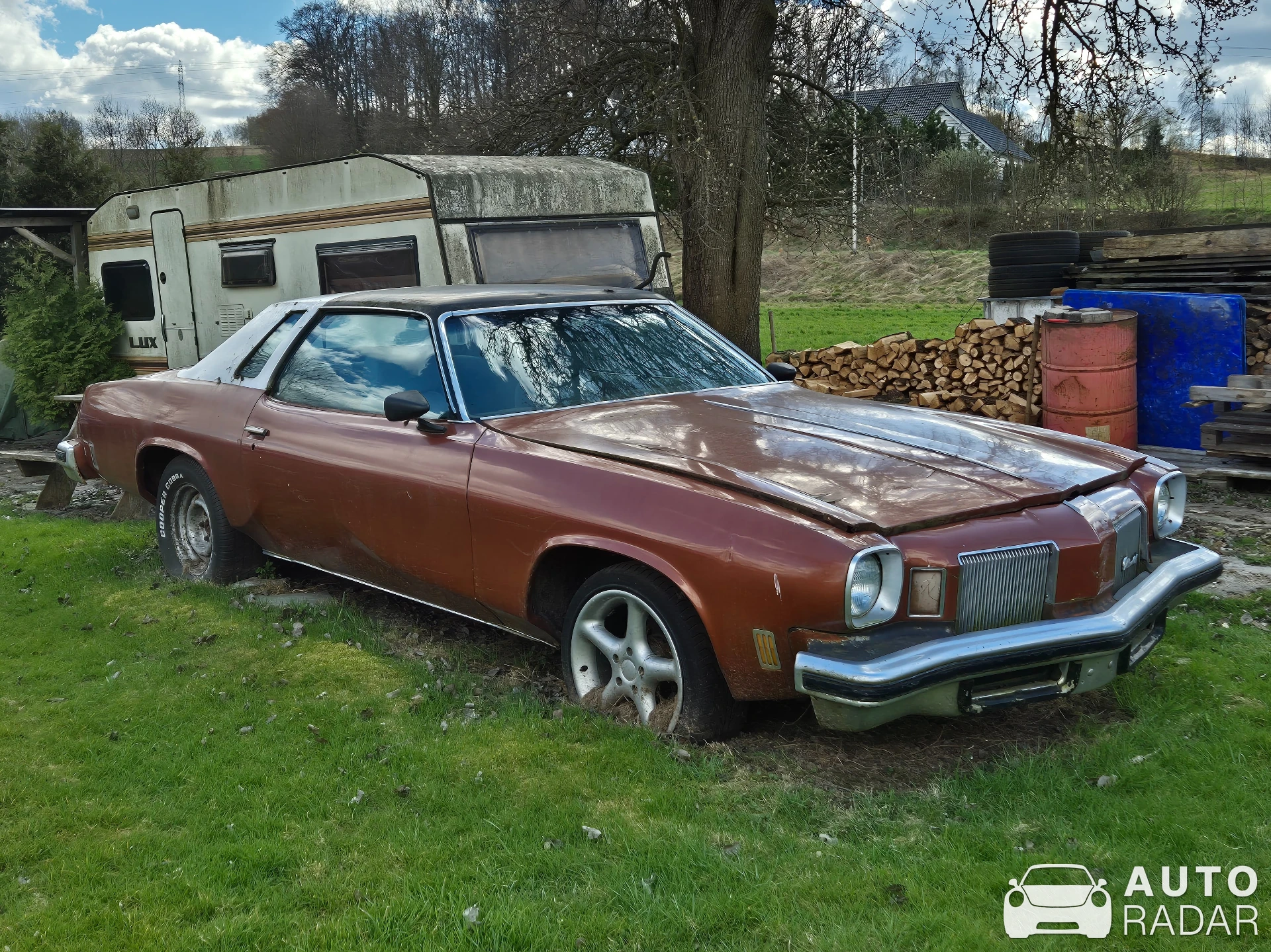 Oldsmobile Cutlass Supreme spotted in Brunów