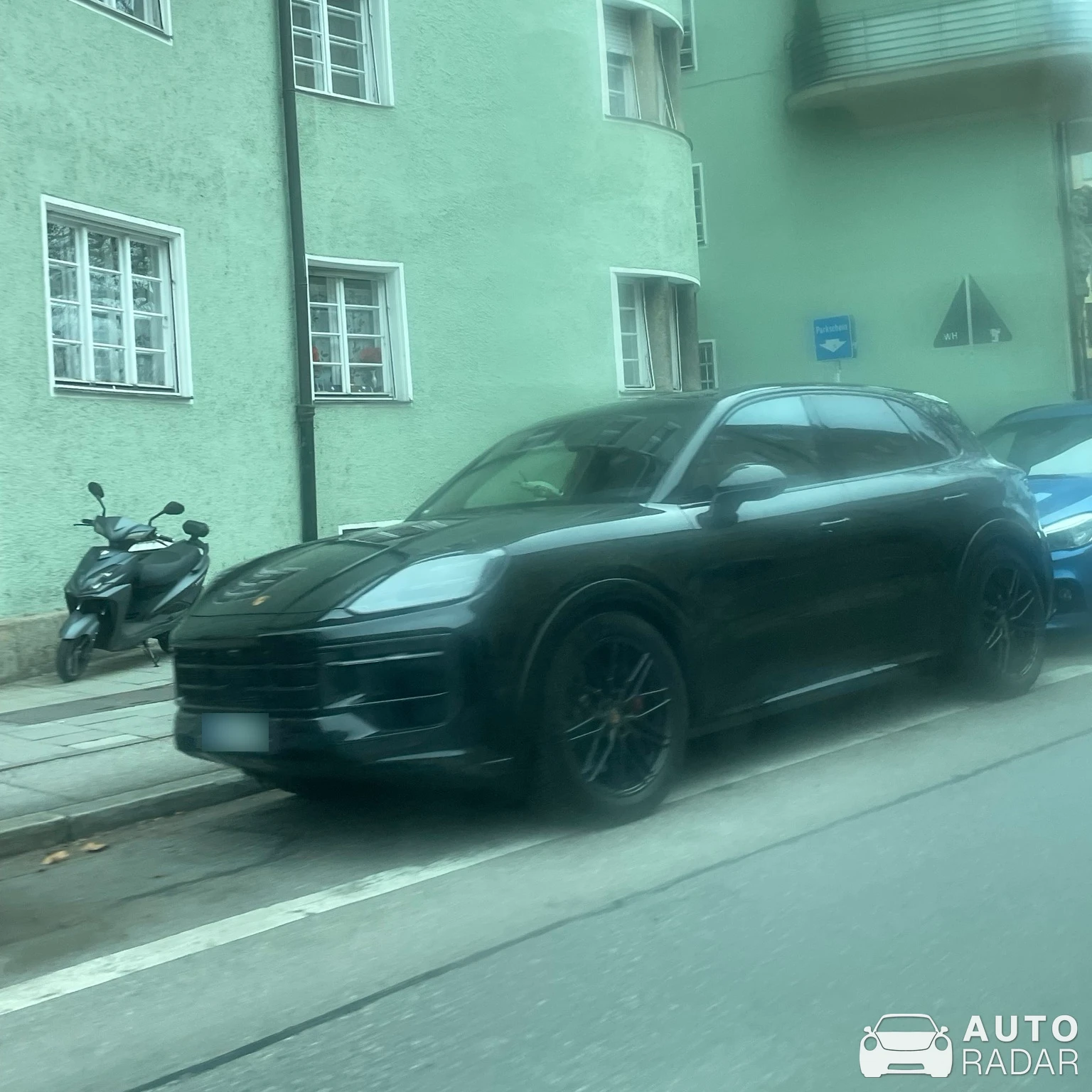 Porsche Cayenne Turbo E-Hybrid spotted in München