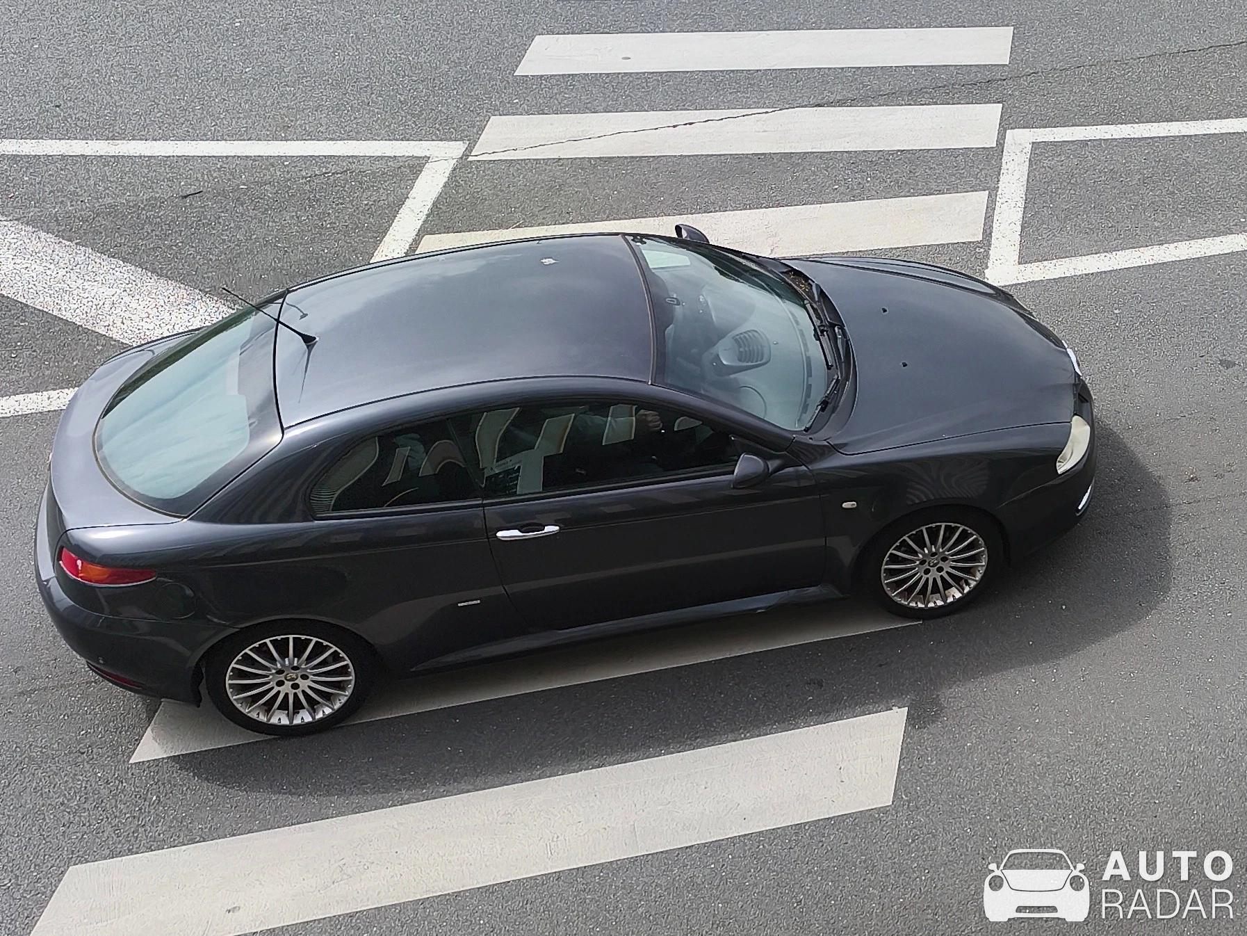 Alfa Romeo GT spotted in Plougastel-Daoulas