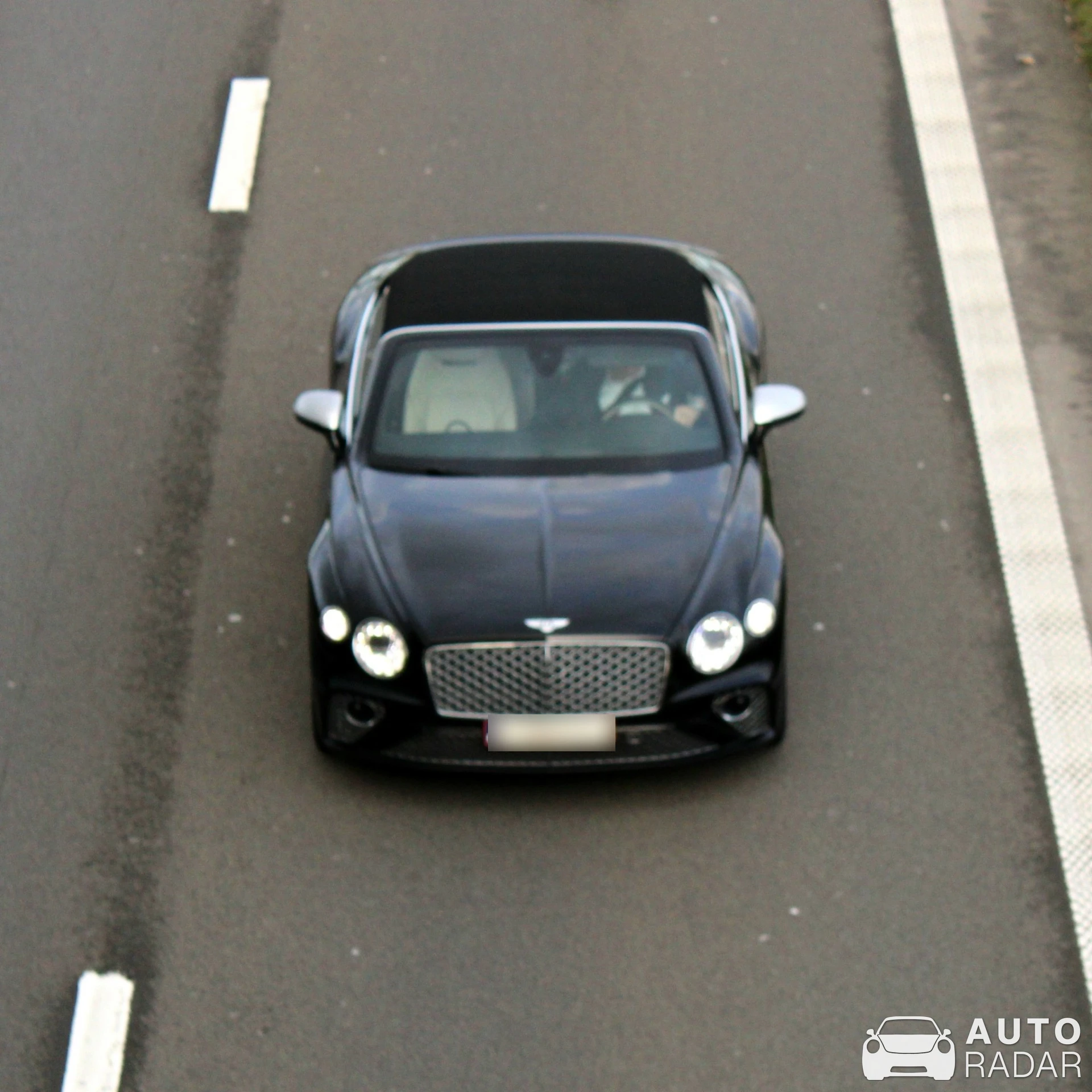 Bentley Continental GTC V8 2020 Mulliner spotted in Brecht, België
