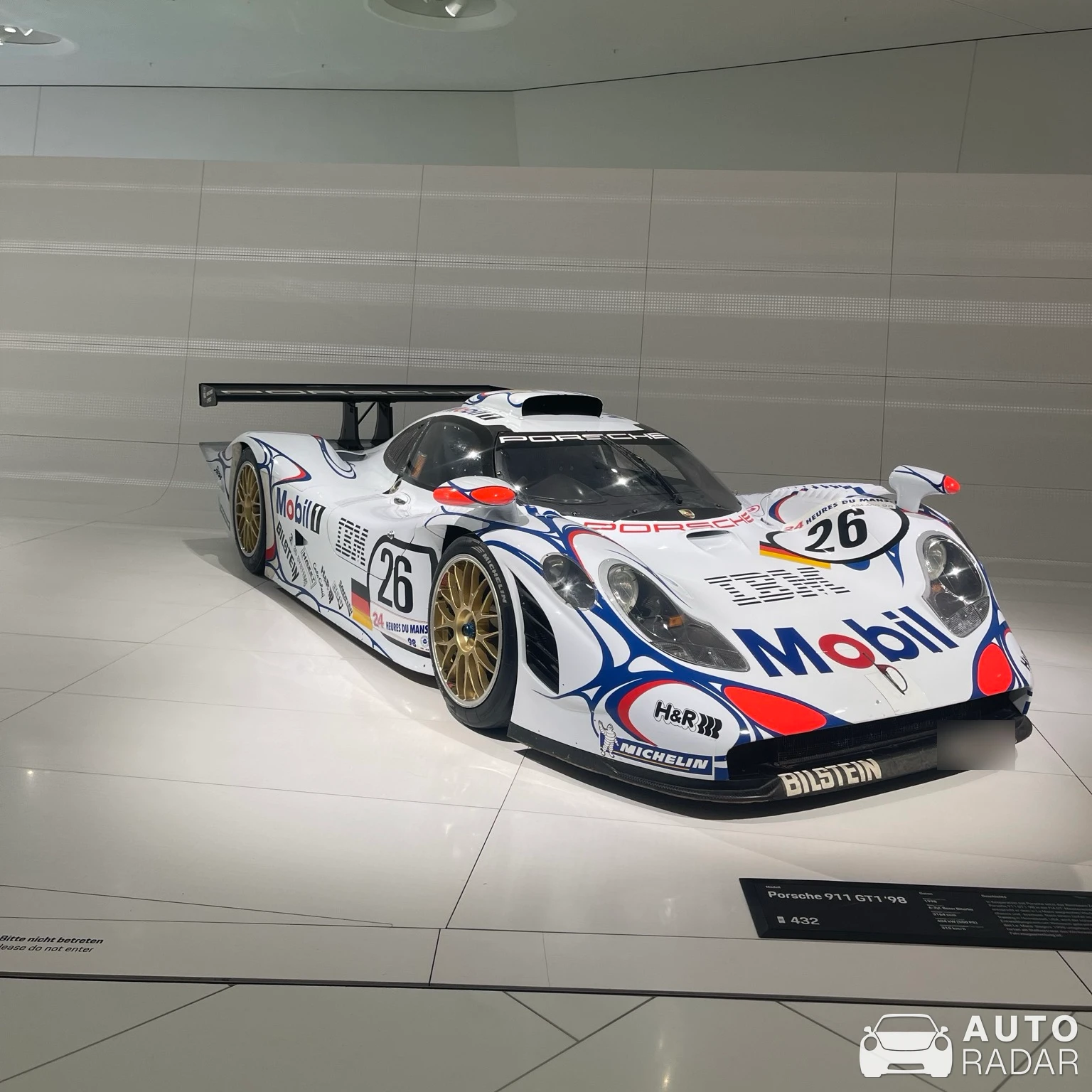 Porsche 993 GT1 spotted in Stuttgart