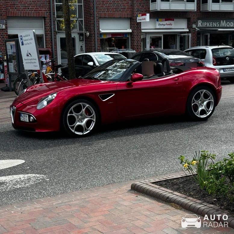 Alfa Romeo 8C Spider spotted in Bad Zwischenahn