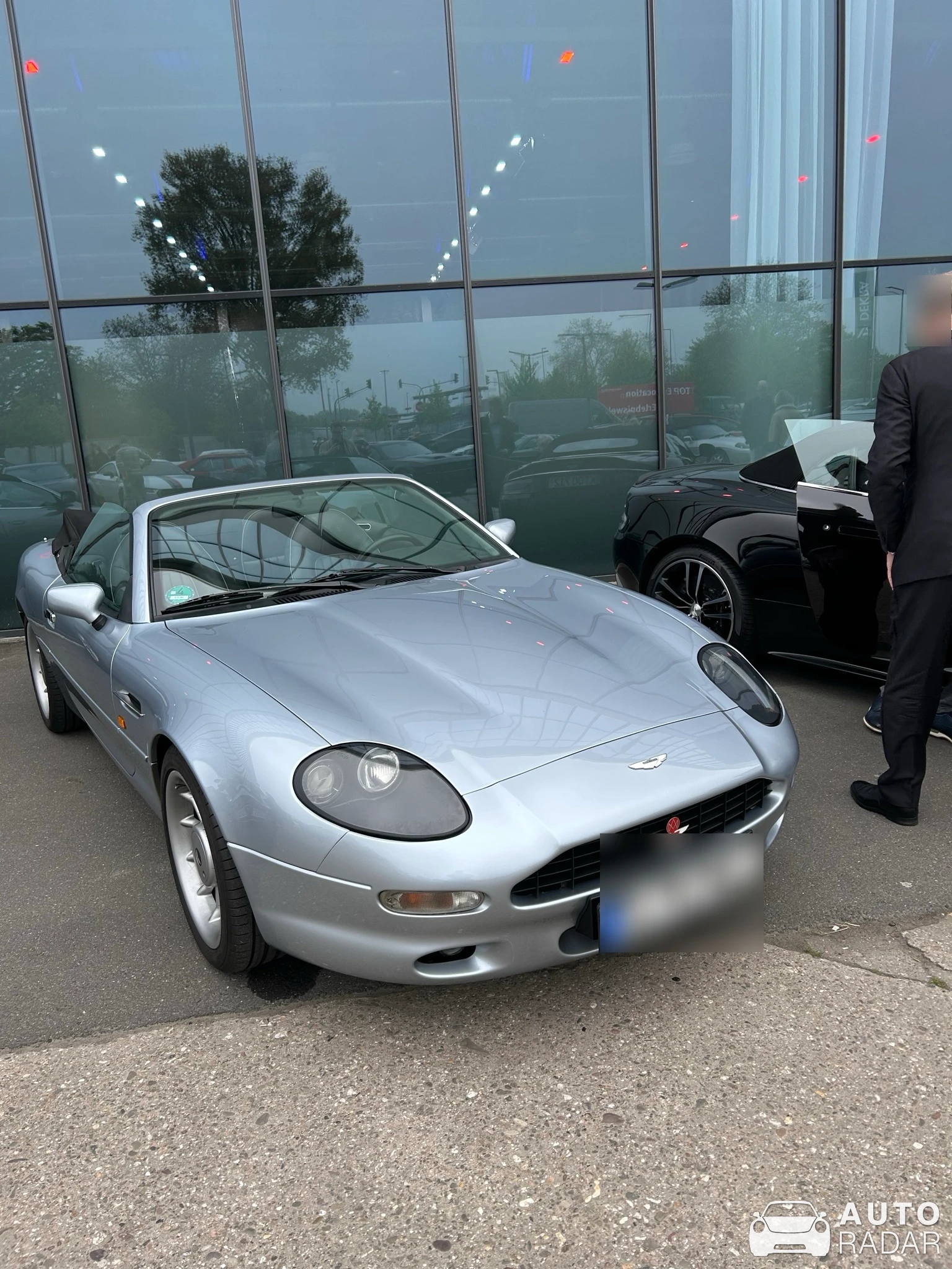 Aston Martin DB7 Volante spotted in Köln