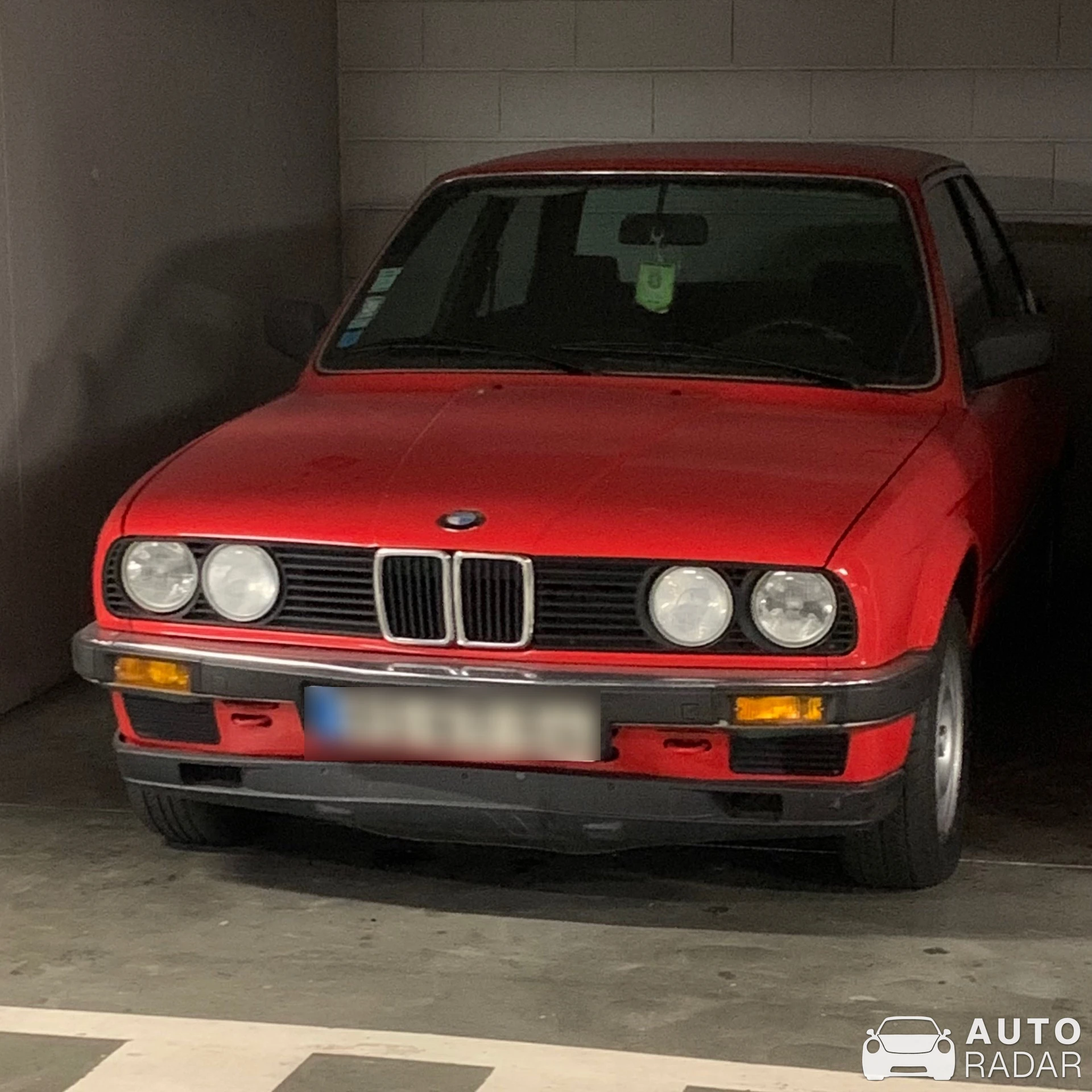 BMW 3 Series E30 spotted in Lisboa, Portugal