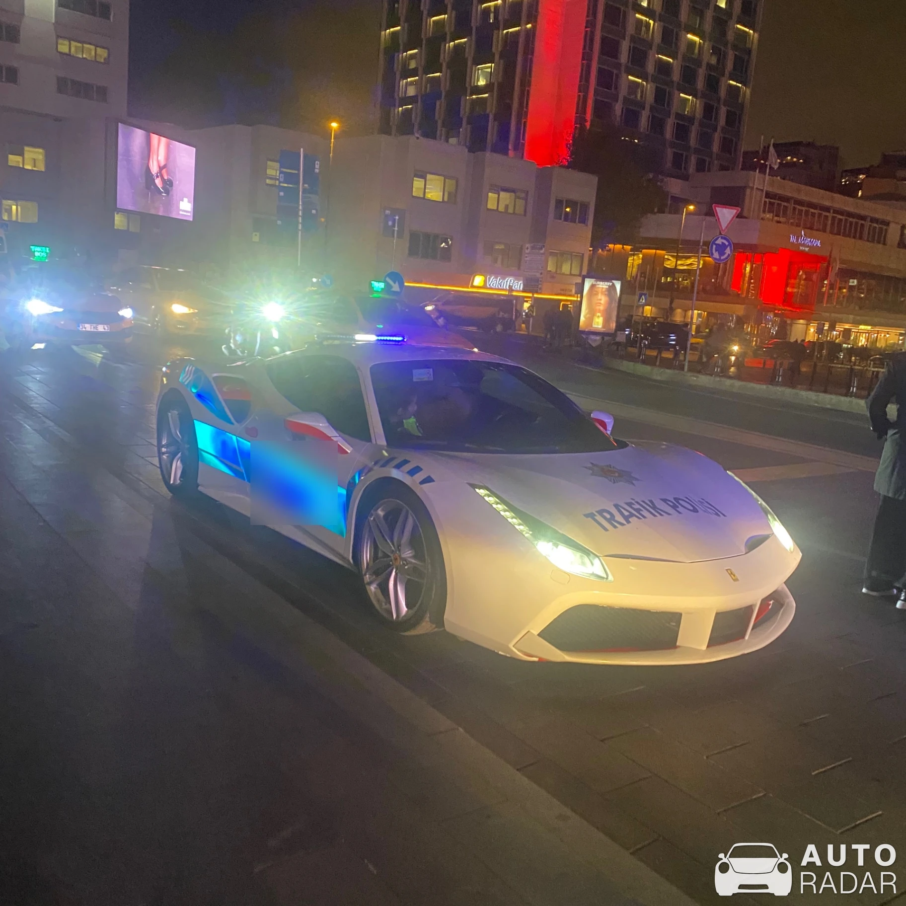 Ferrari 488 GTB spotted in Beyoğlu, Türkiye