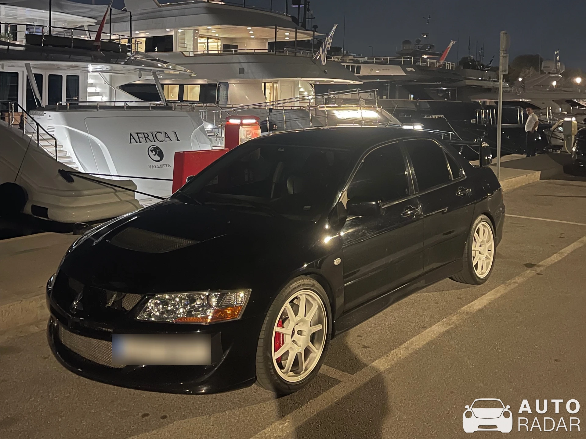 Mitsubishi Lancer Evolution VIII spotted in Alimos, Greece