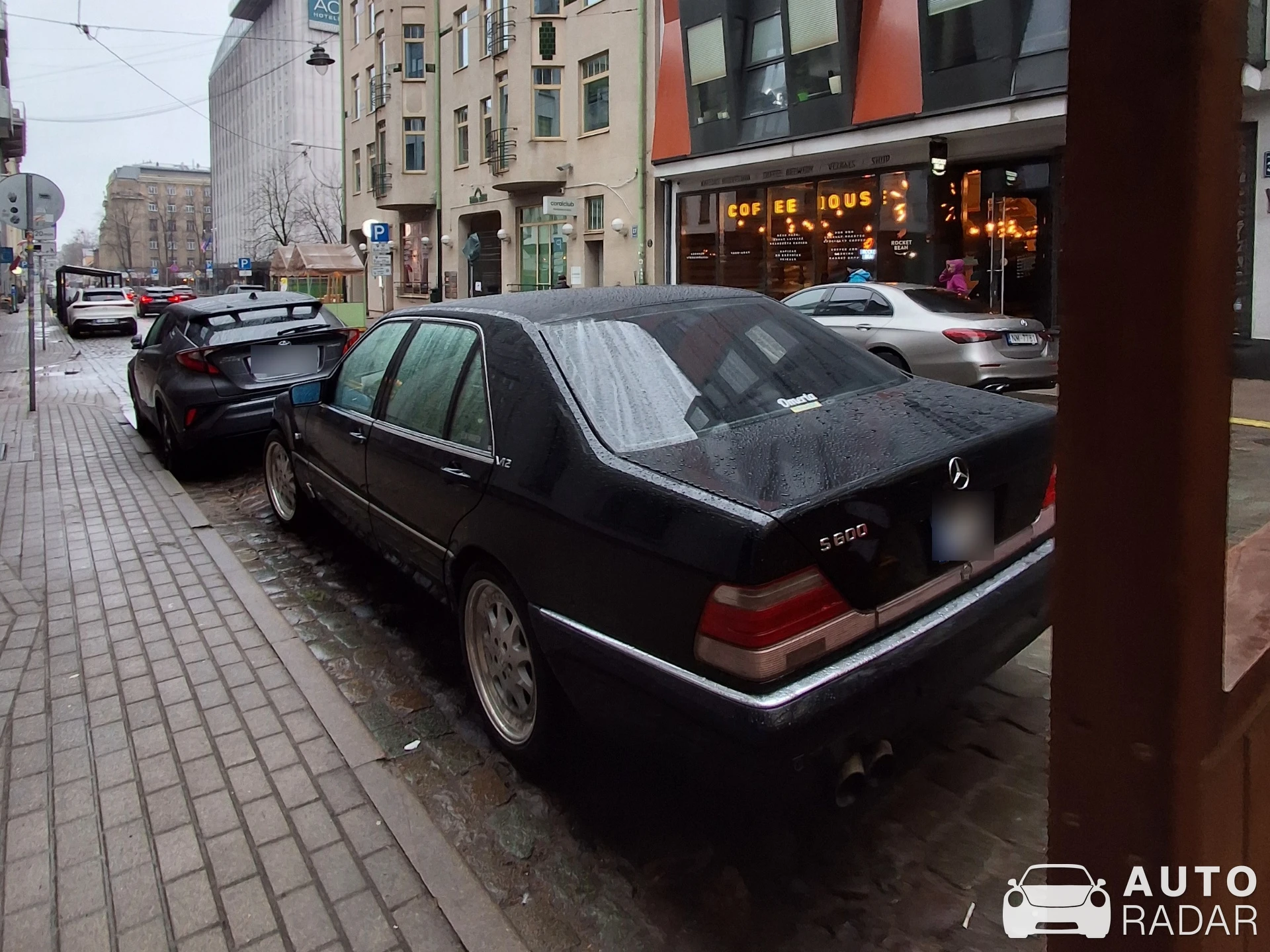 Mercedes-Benz W140 spotted in Riga