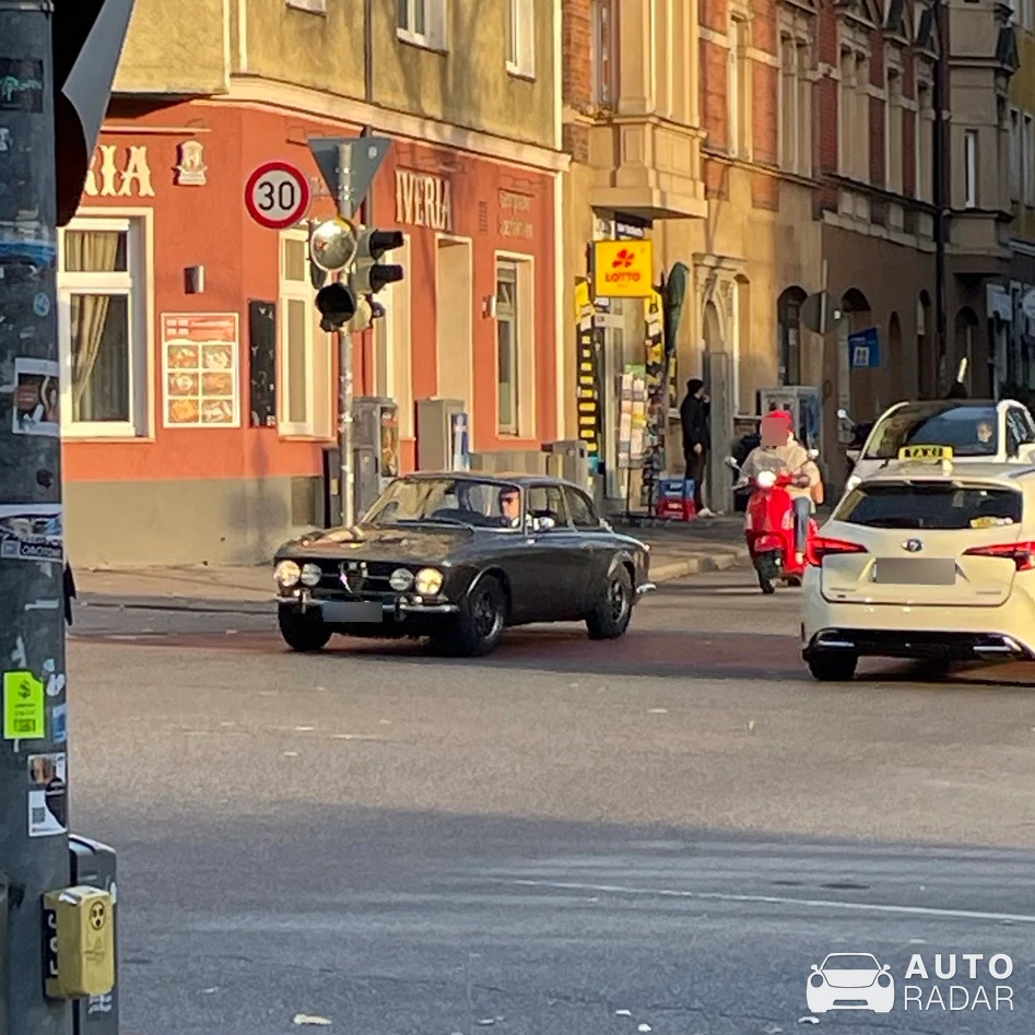 Alfa Romeo Giulia GT Super spotted in München