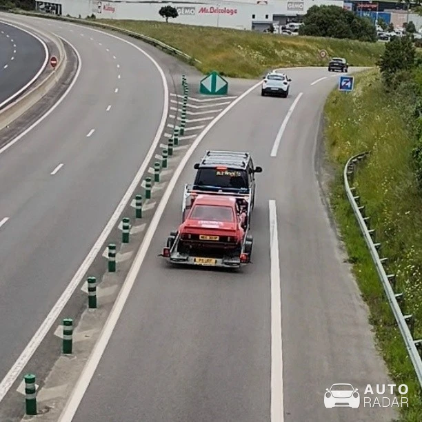 Ford Escort RS2000 spotted in Saint-Martin-des-Champs