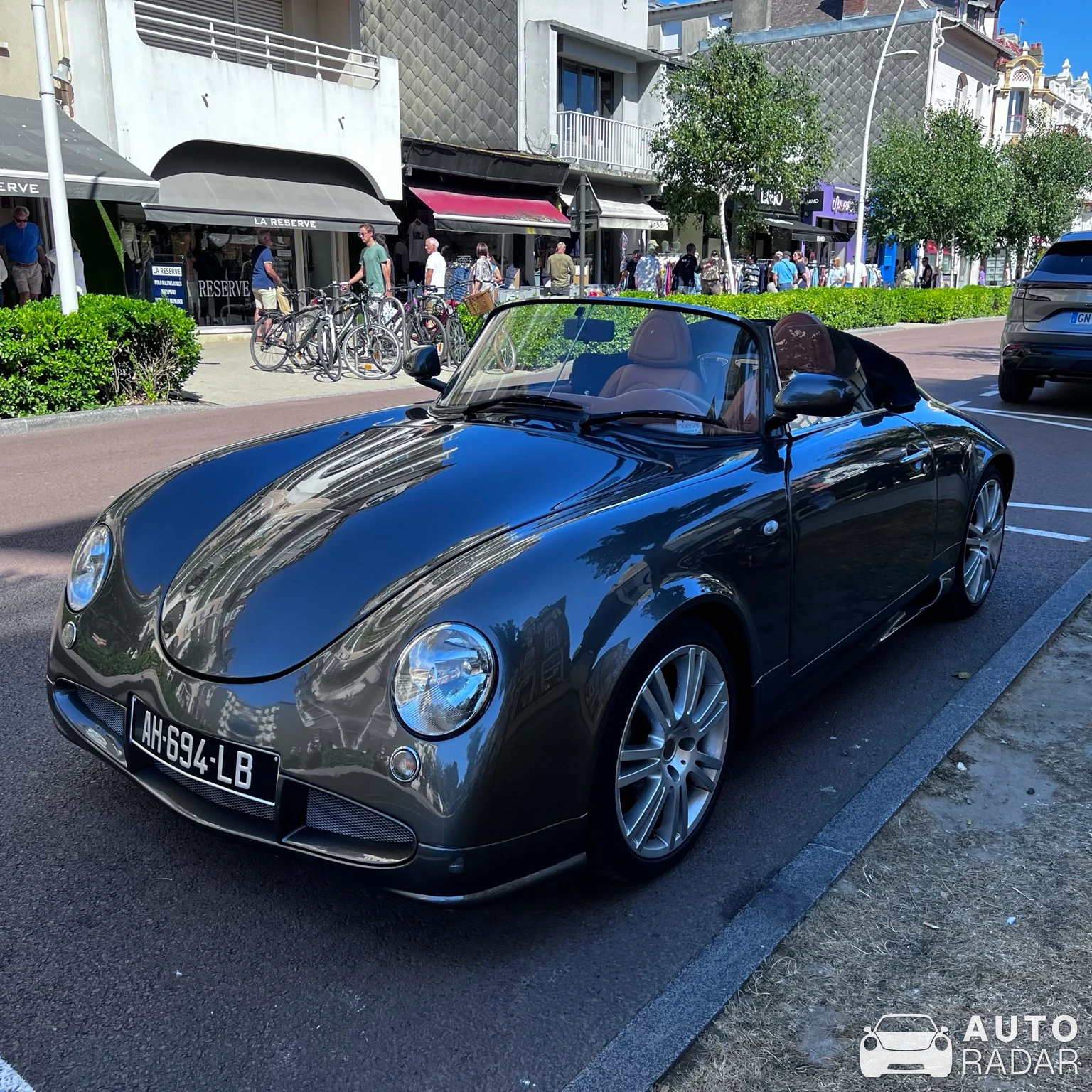 PGO Speedster spotted in Le Touquet-Paris-Plage, France