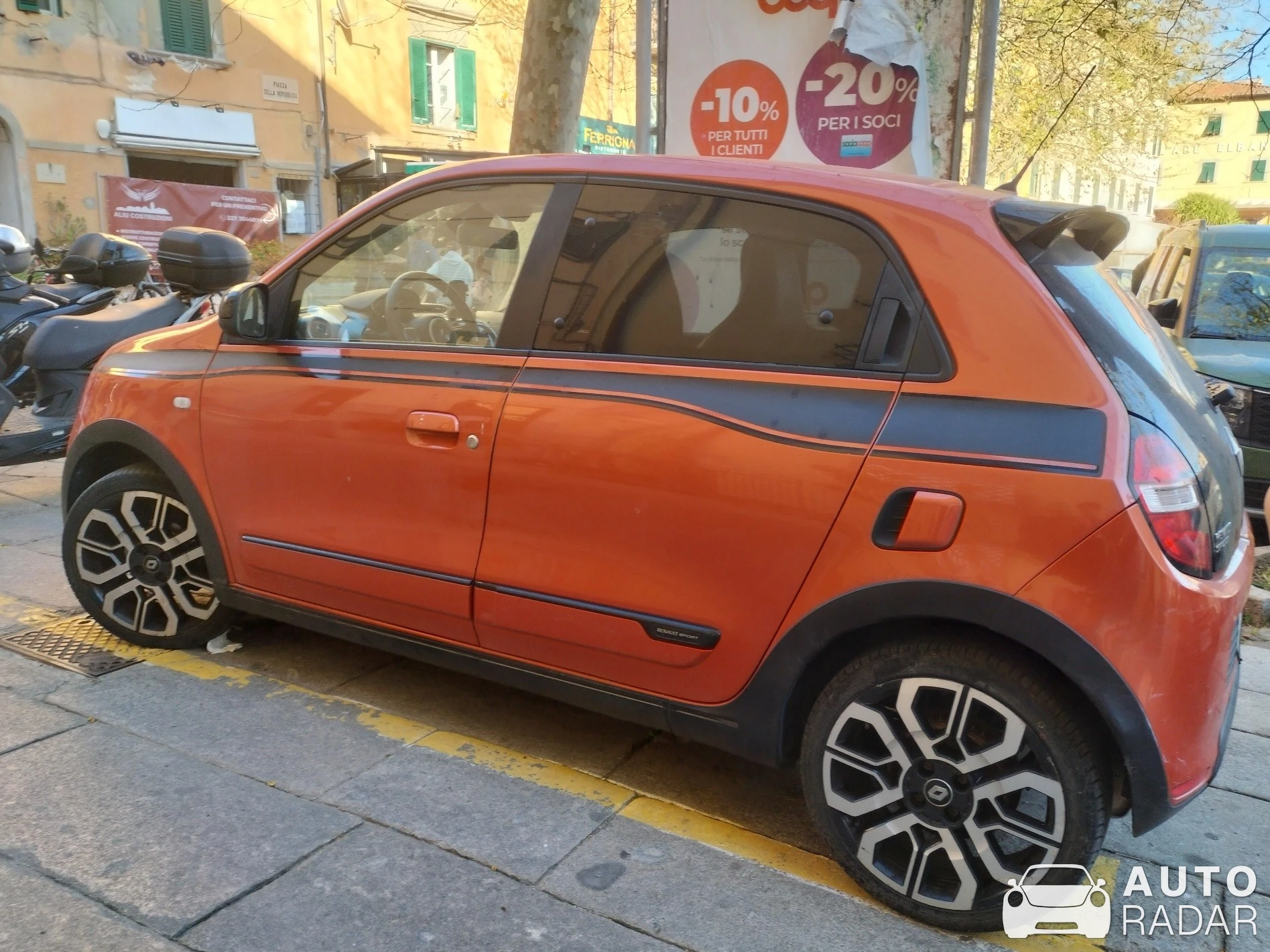Renault Twingo GT spotted in Portoferraio