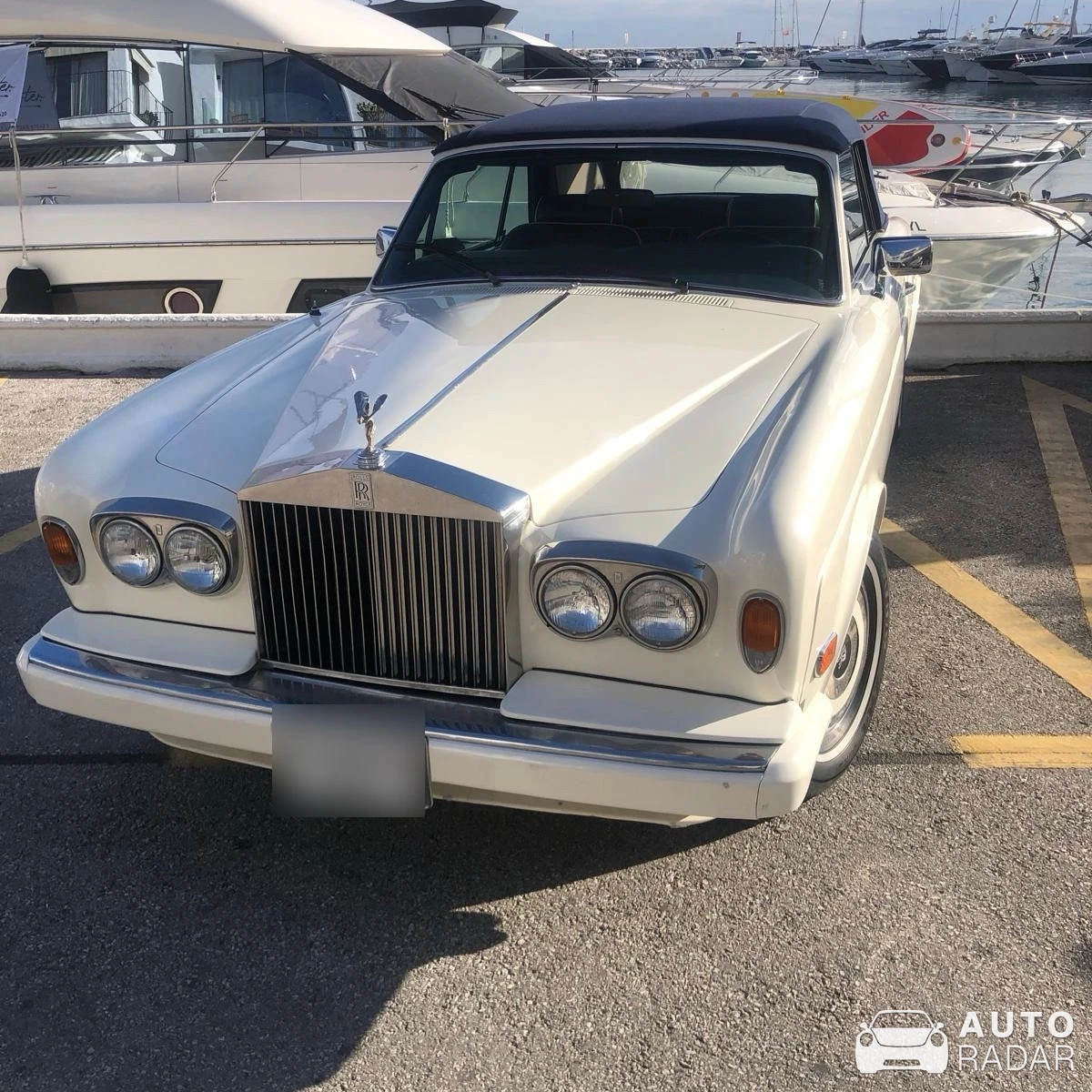 Rolls-Royce Corniche spotted in Marbella, Espagne