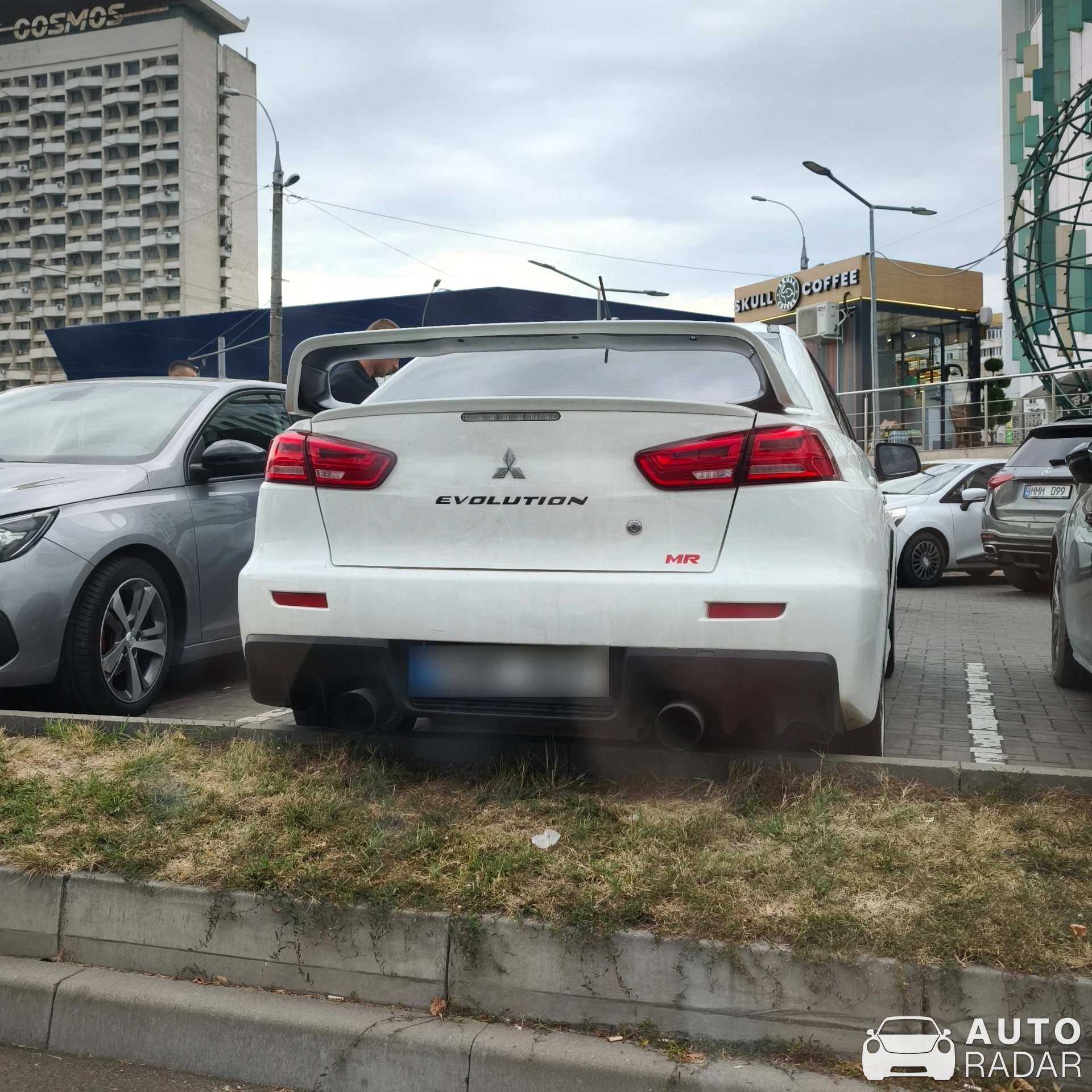 Mitsubishi Lancer Evolution X MR spotted in Chișinău