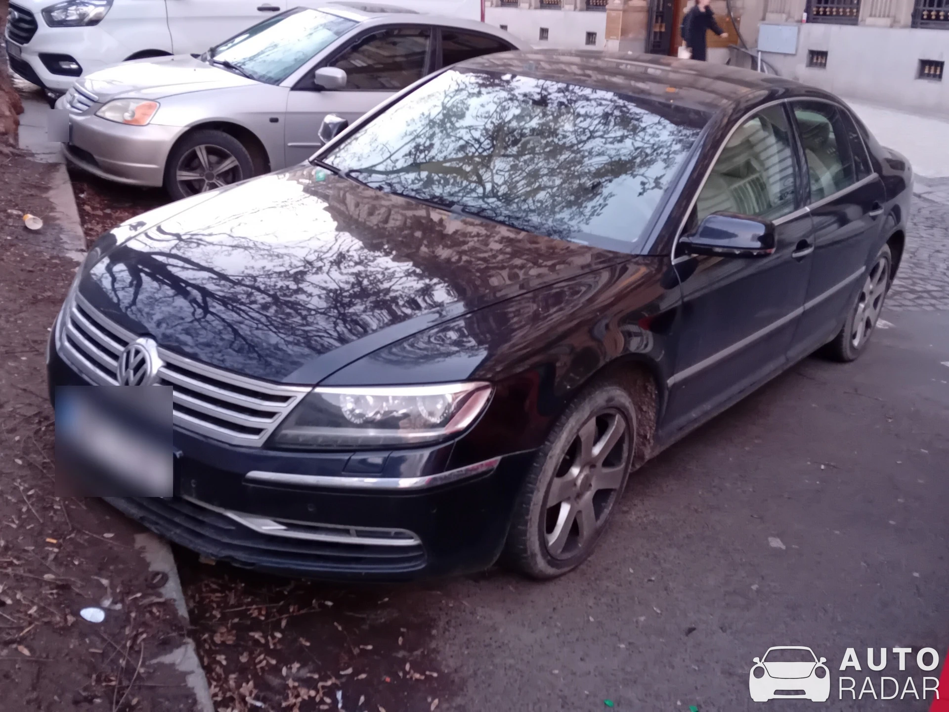Volkswagen Phaeton spotted in Praha